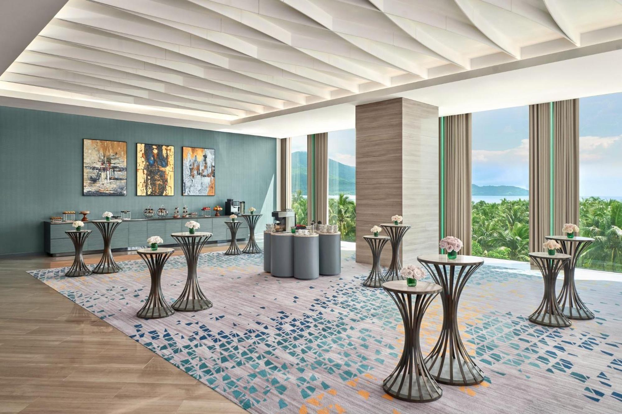 Khách sạn Voco Ma Belle By Ihg Đà Nẵng