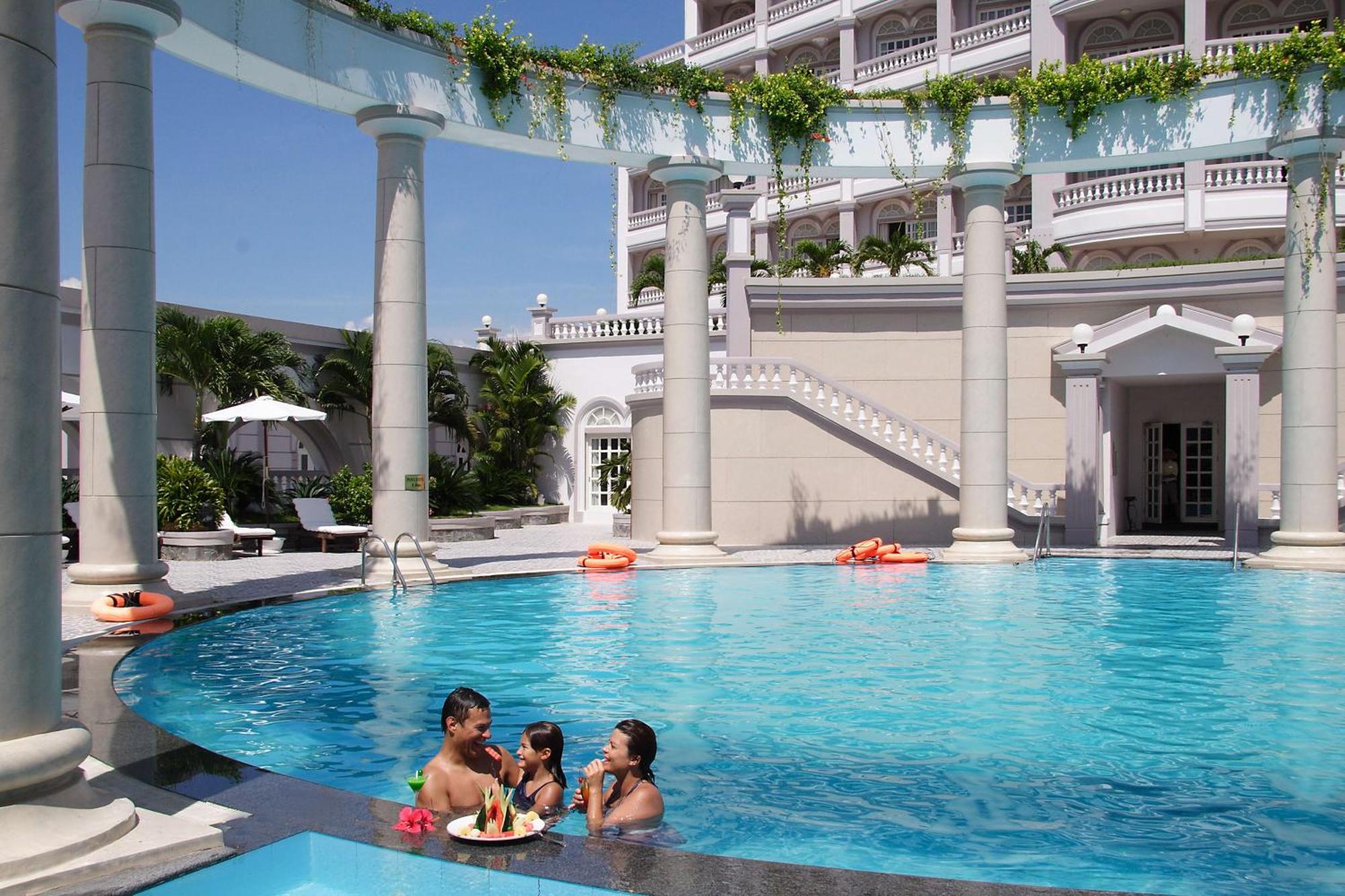 Sunrise & Hotel Nha Trang