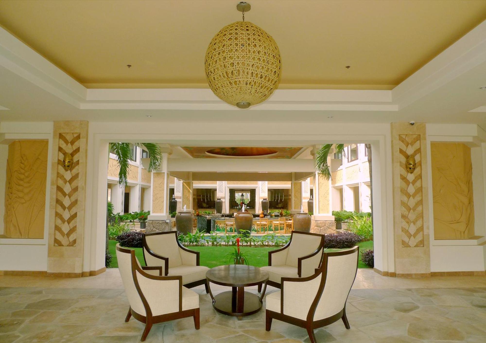 Olalani & Condotel Resort