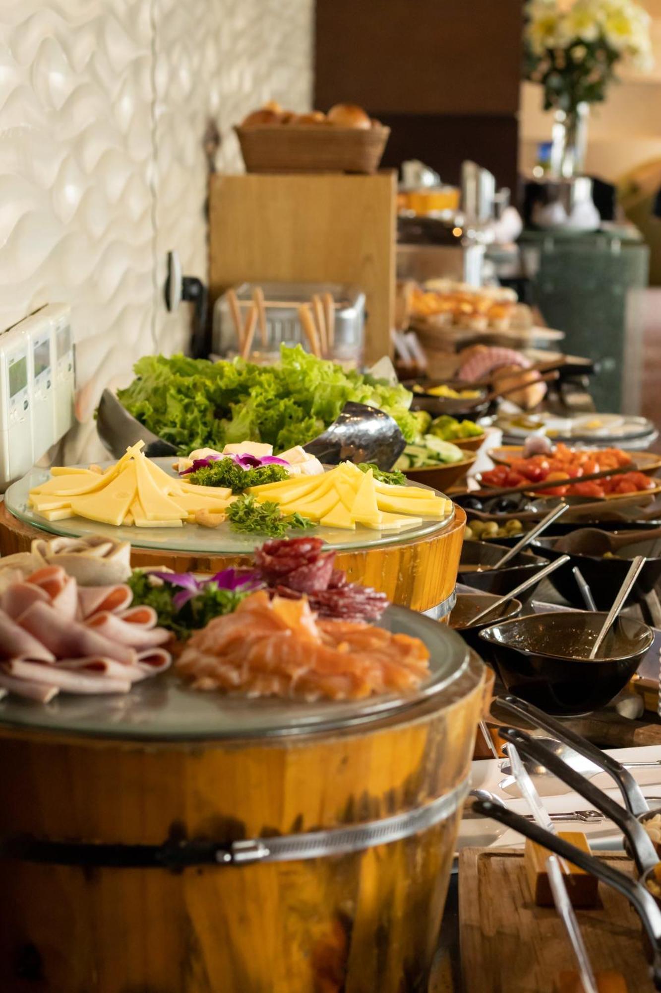 Grand Mercure Hotel