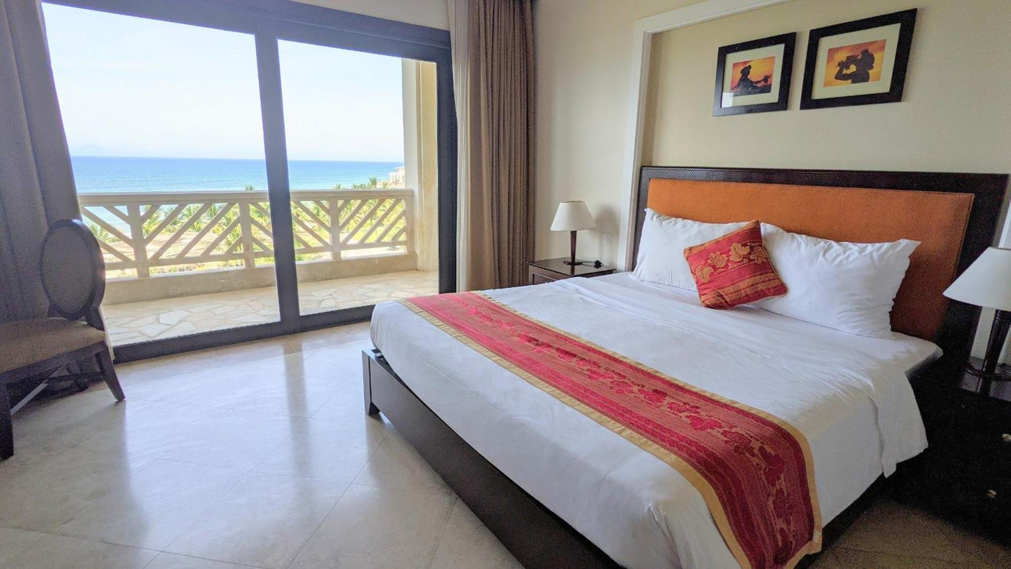 Olalani & Condotel Resort Da Nang