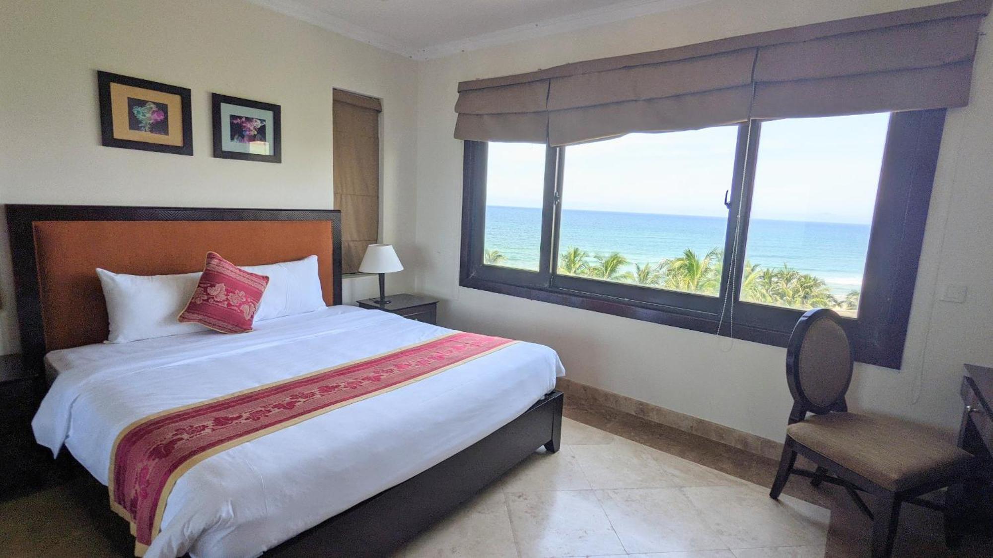 Olalani & Condotel Resort 5*