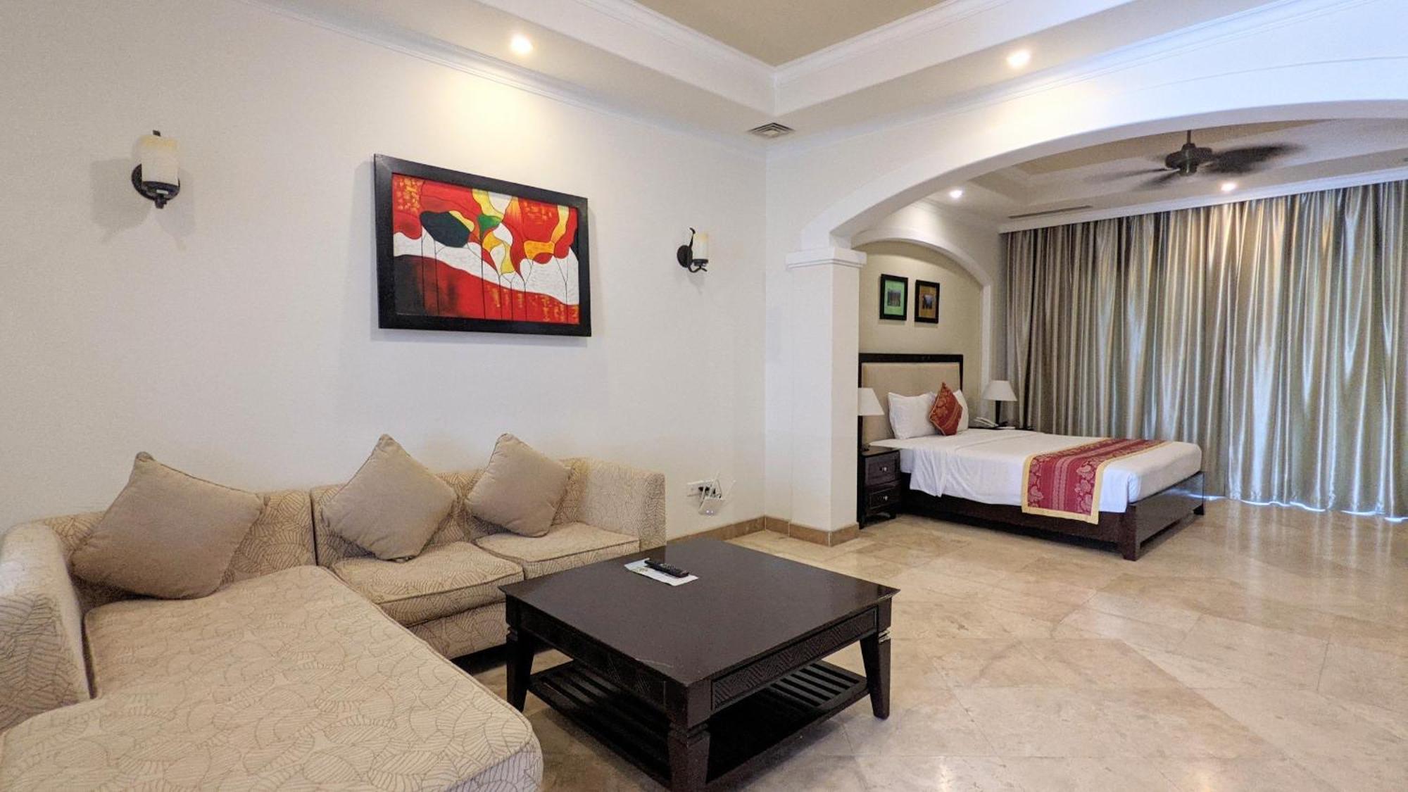 Olalani & Condotel Resort 5*