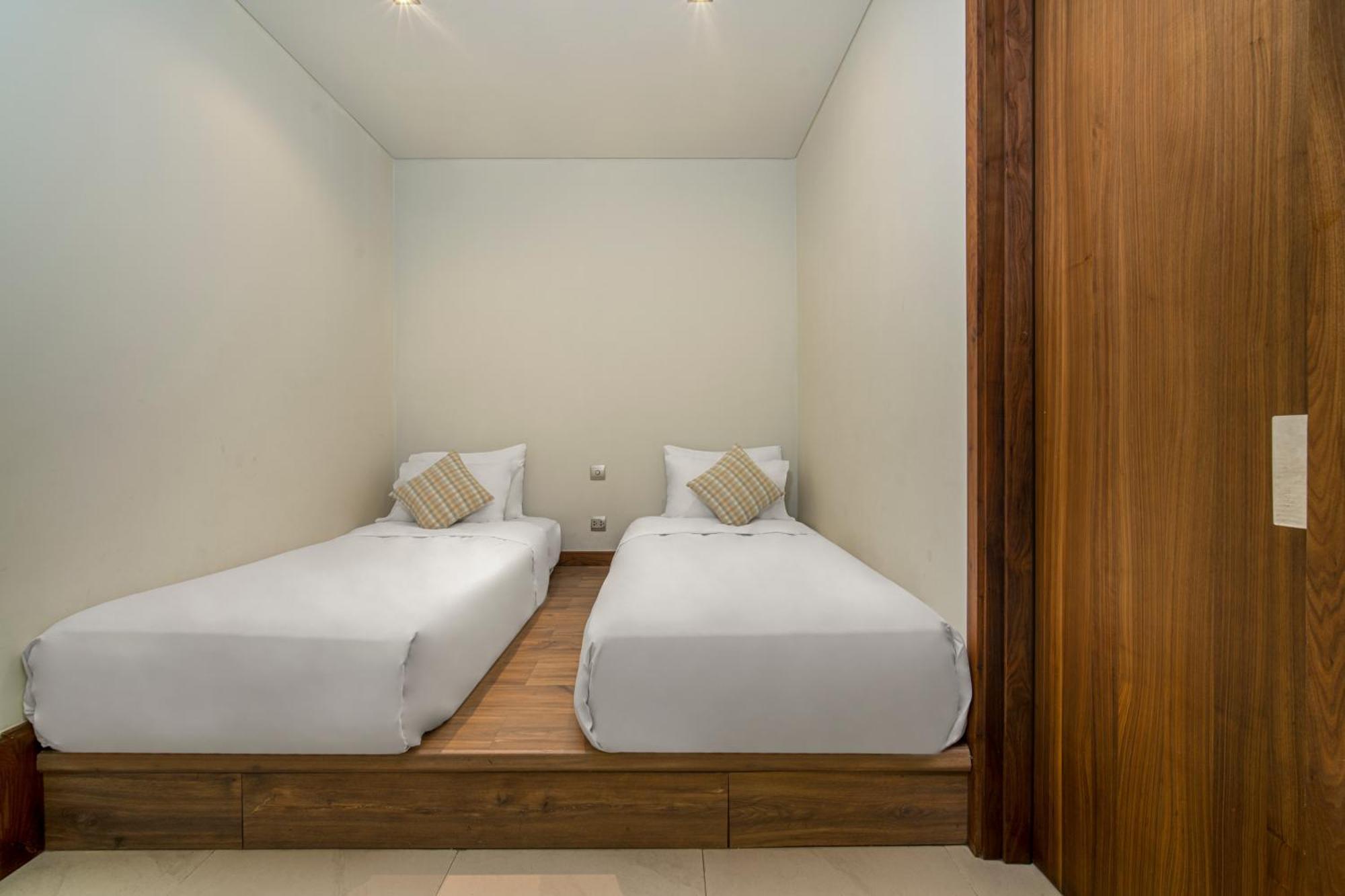 2 Bed By Ala Carte Da Nang-my Khe Beach,balcony Sea View,rooftop Pool, Pickup Airport *