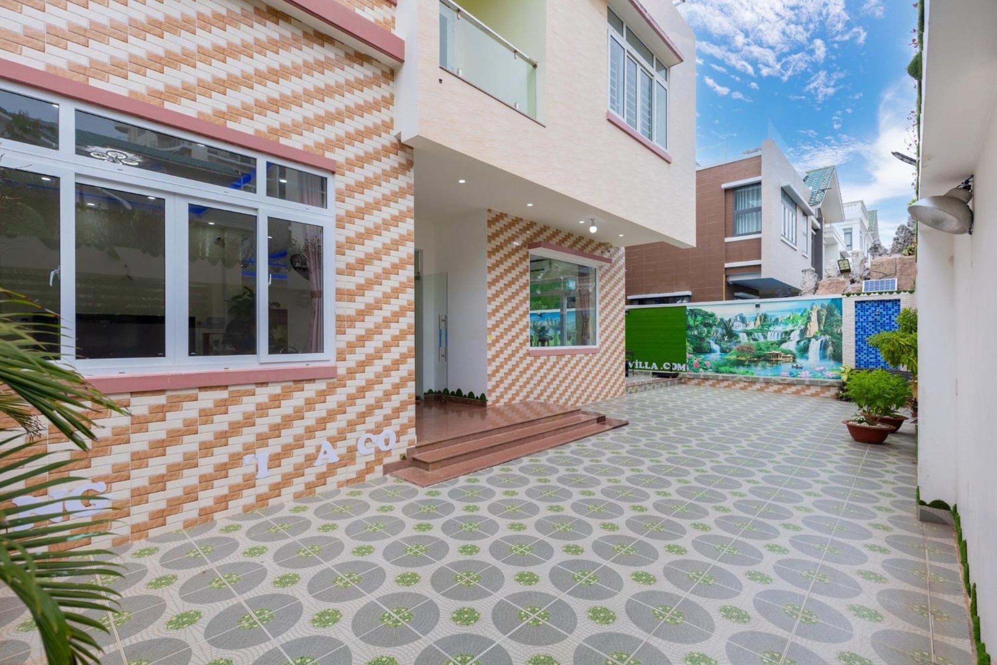 Villa B2-9 Long Cung - 8 Phong Ngu Vung Tau