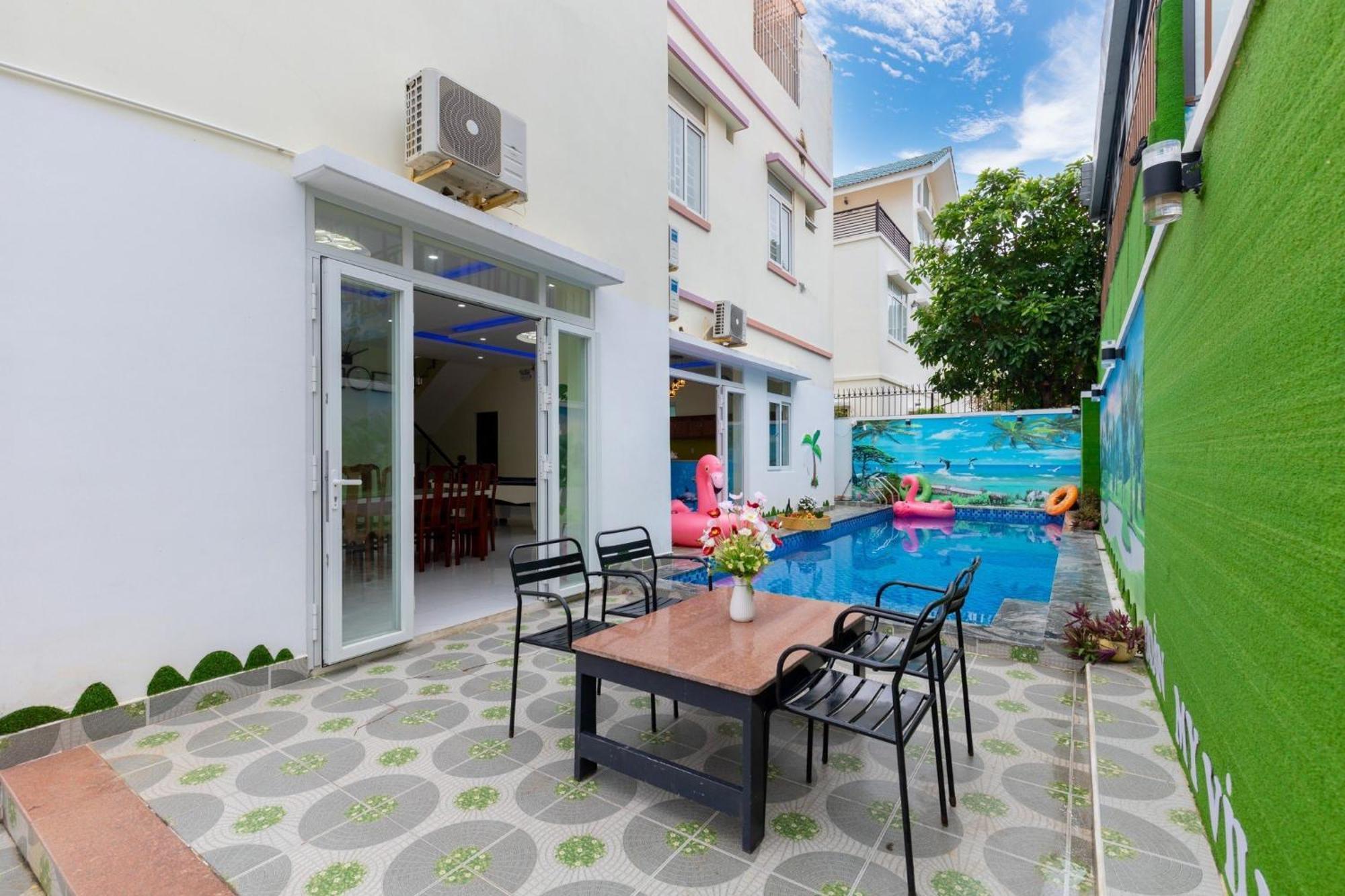 Villa B2-9 Long Cung - 8 Phong Ngu Vung Tau