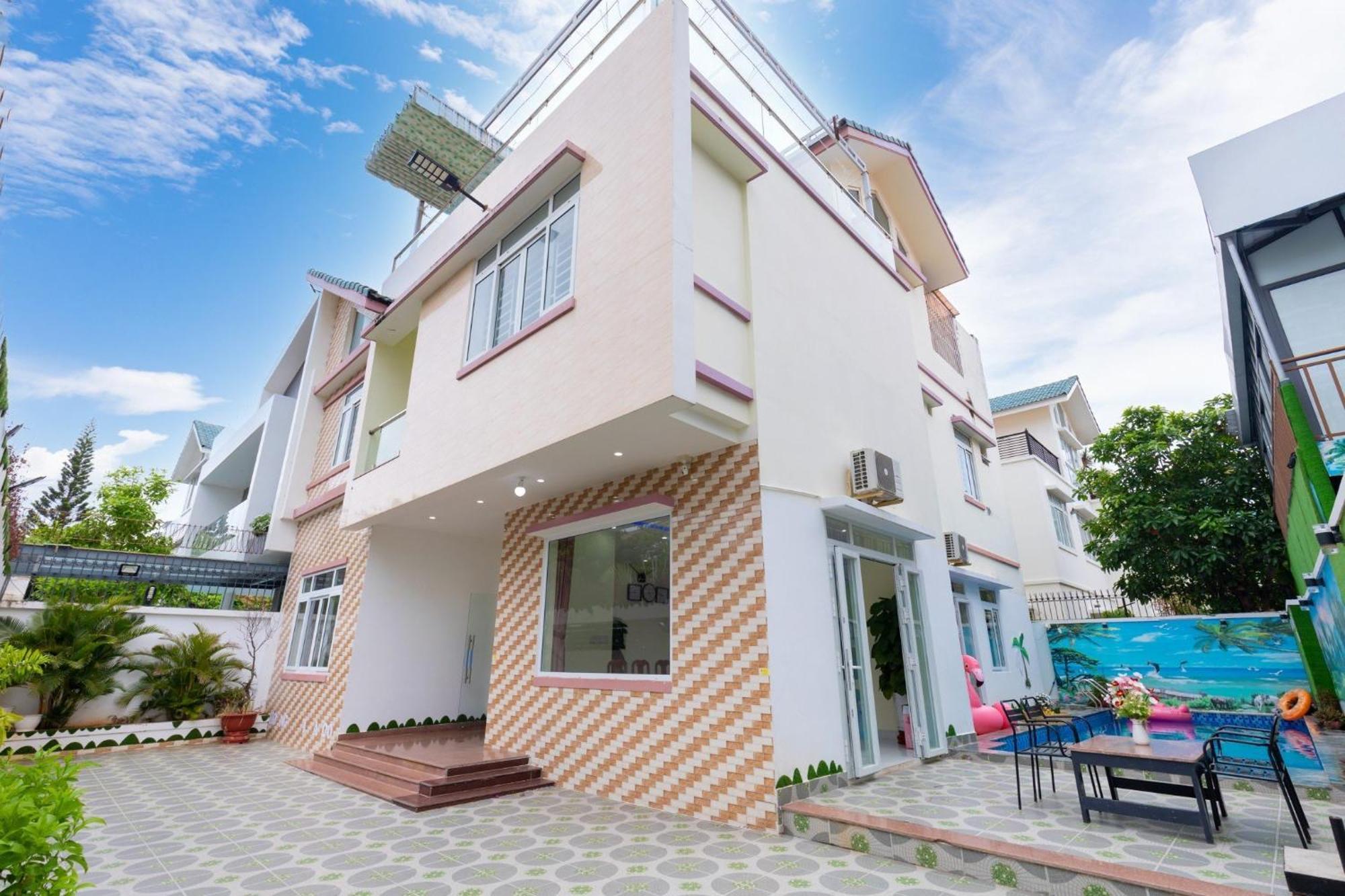 Villa B2-9 Long Cung - 8 Phong Ngu * Vung Tau