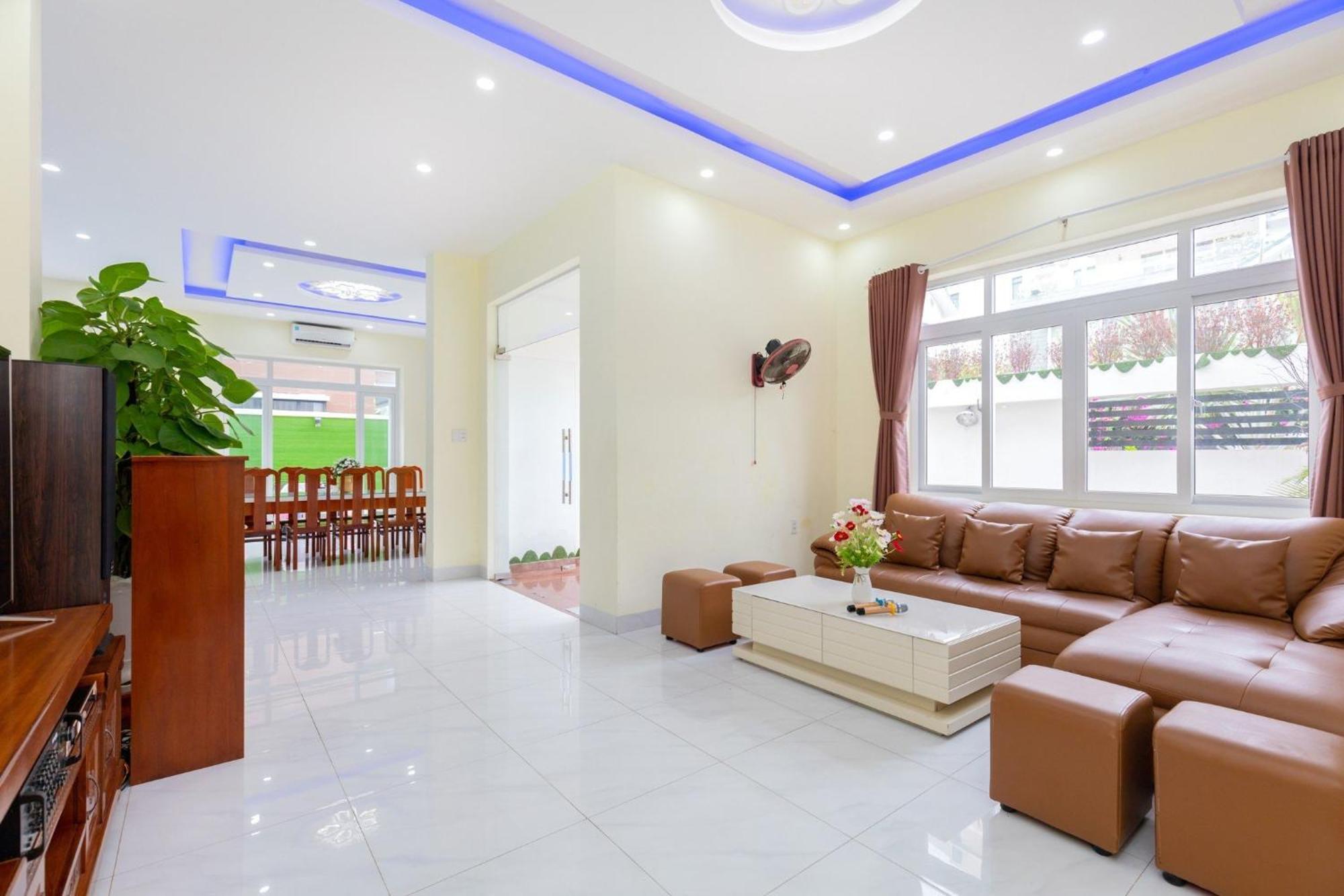 Villa Villa B2-9 Long Cung - 8 Phong Ngu *