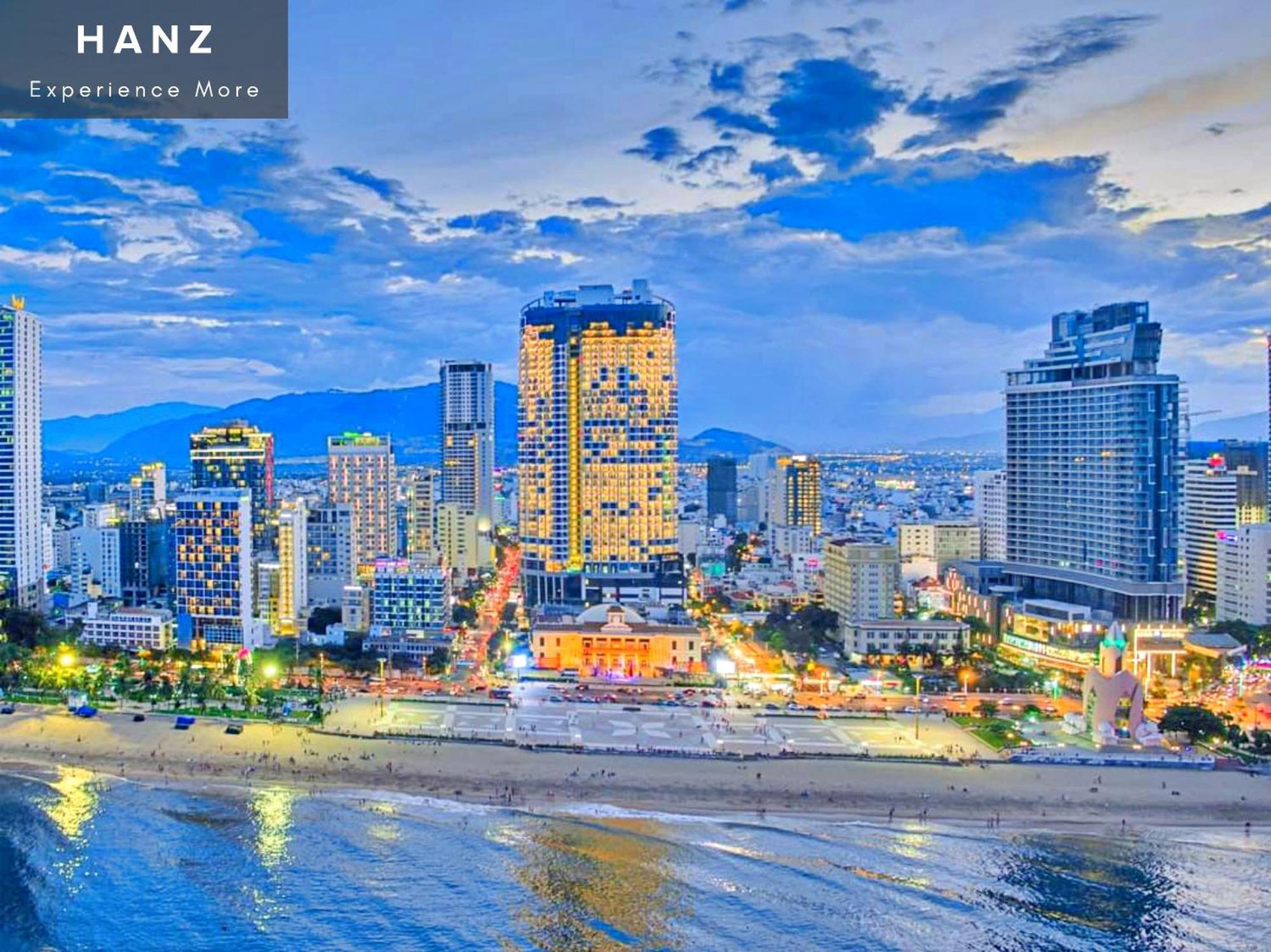 S79 Residences Lyn Panorama