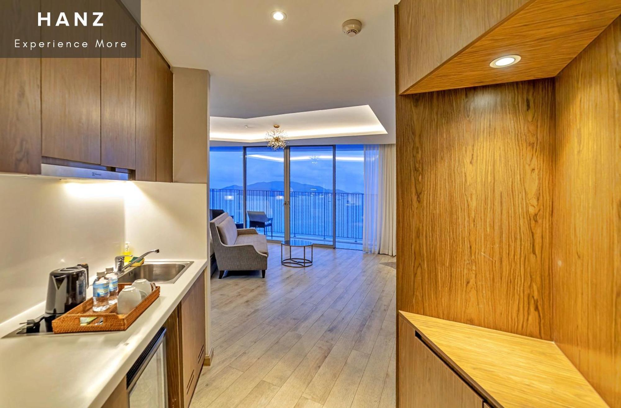 S79 Residences Lyn Panorama Aparthotel
