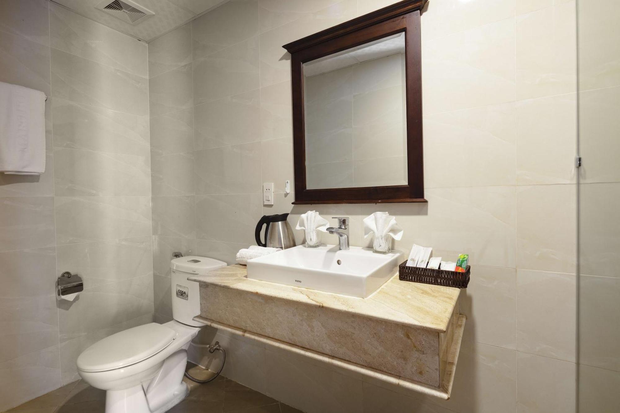 Hotel Maro & 4*