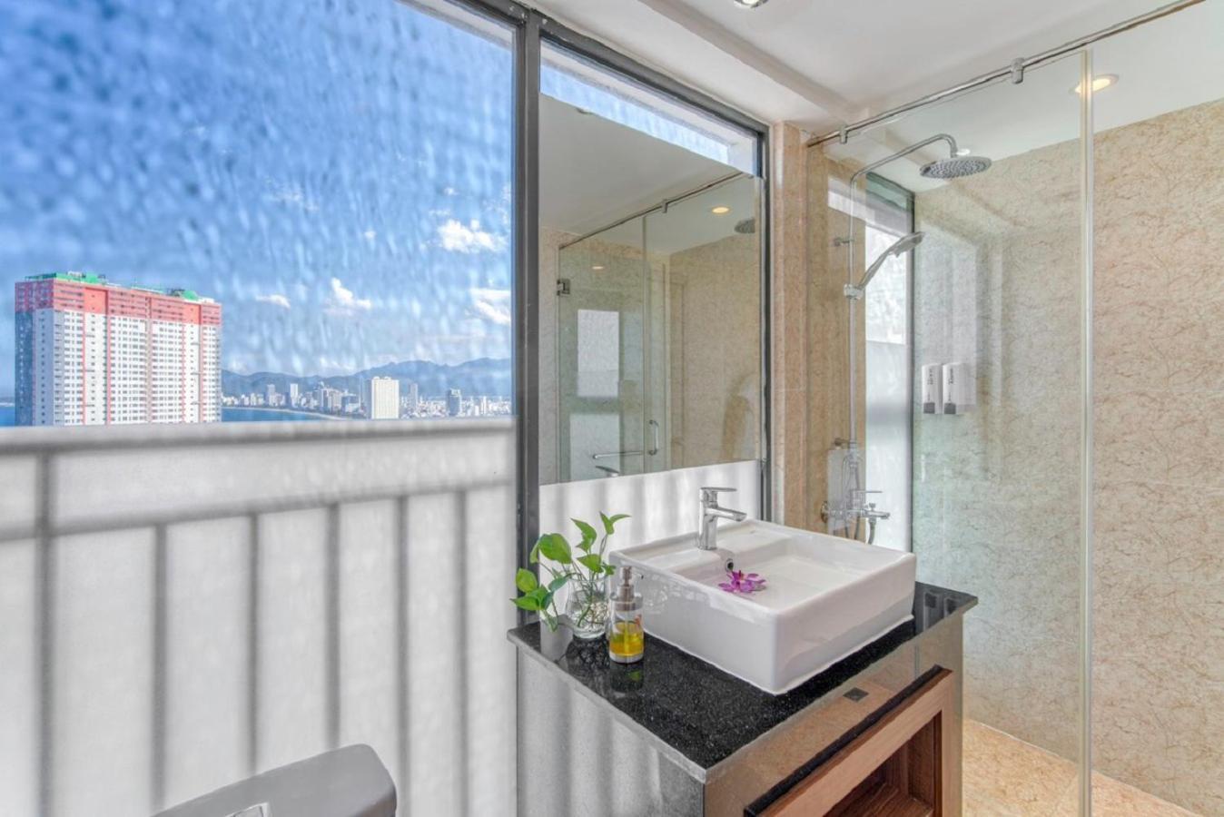Apartment Gem House's Condotel