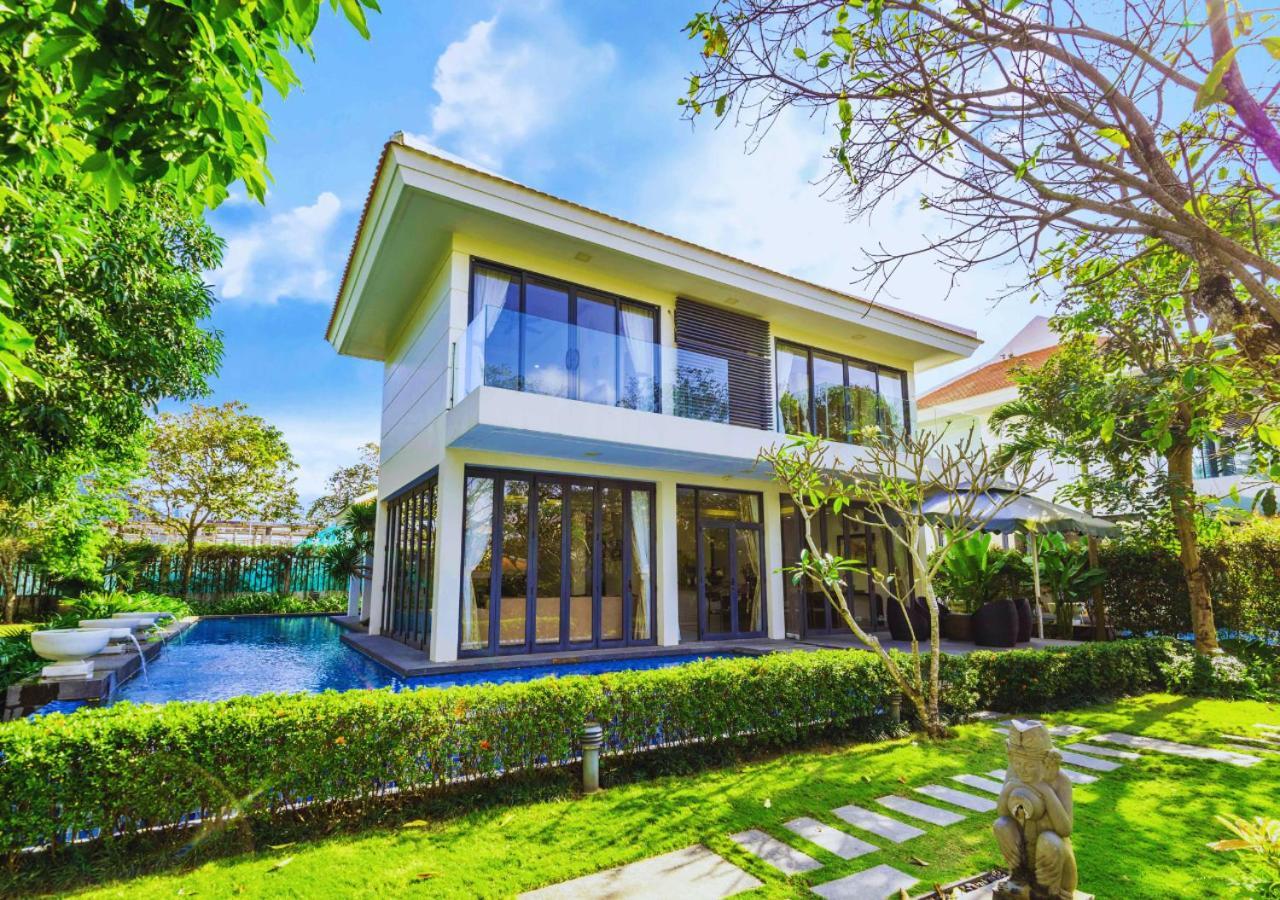 Deluxe Beachside Resort