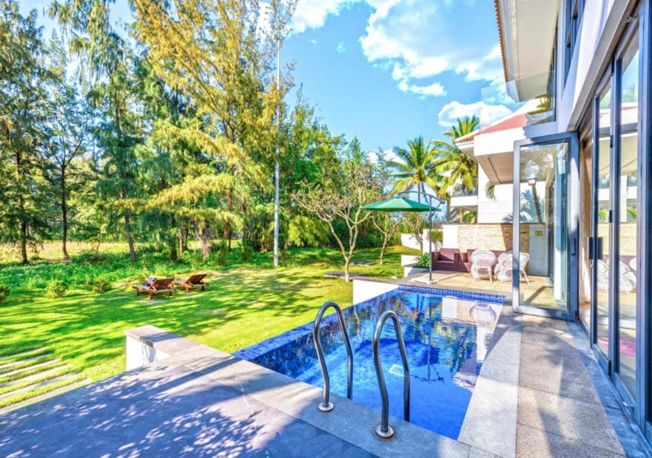 Deluxe Beachside 5*