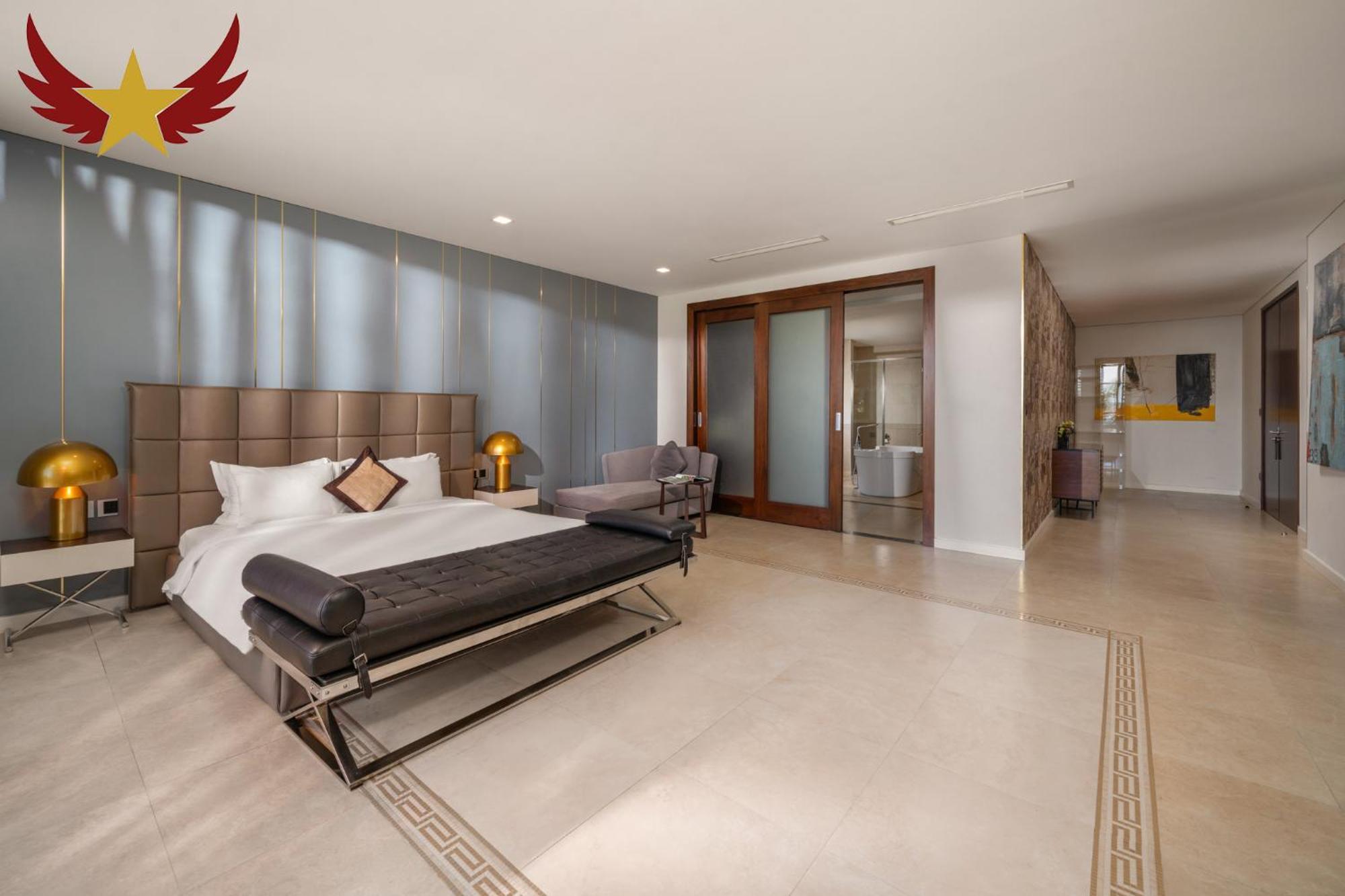 Villa The Five 8 Bedrooms Beachfront - K3 Da Nang