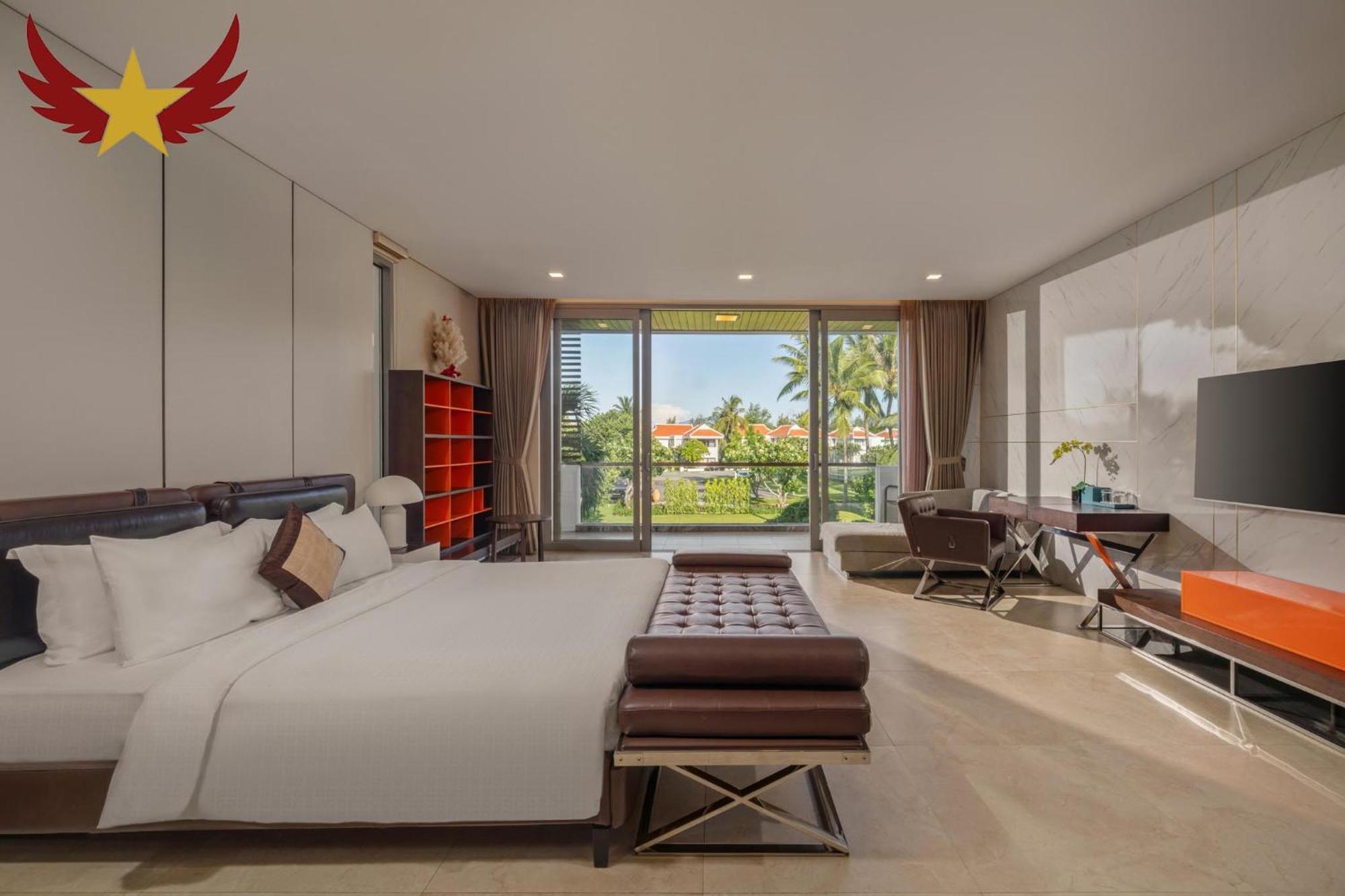 Villa The Five 8 Bedrooms Beachfront - K3 *