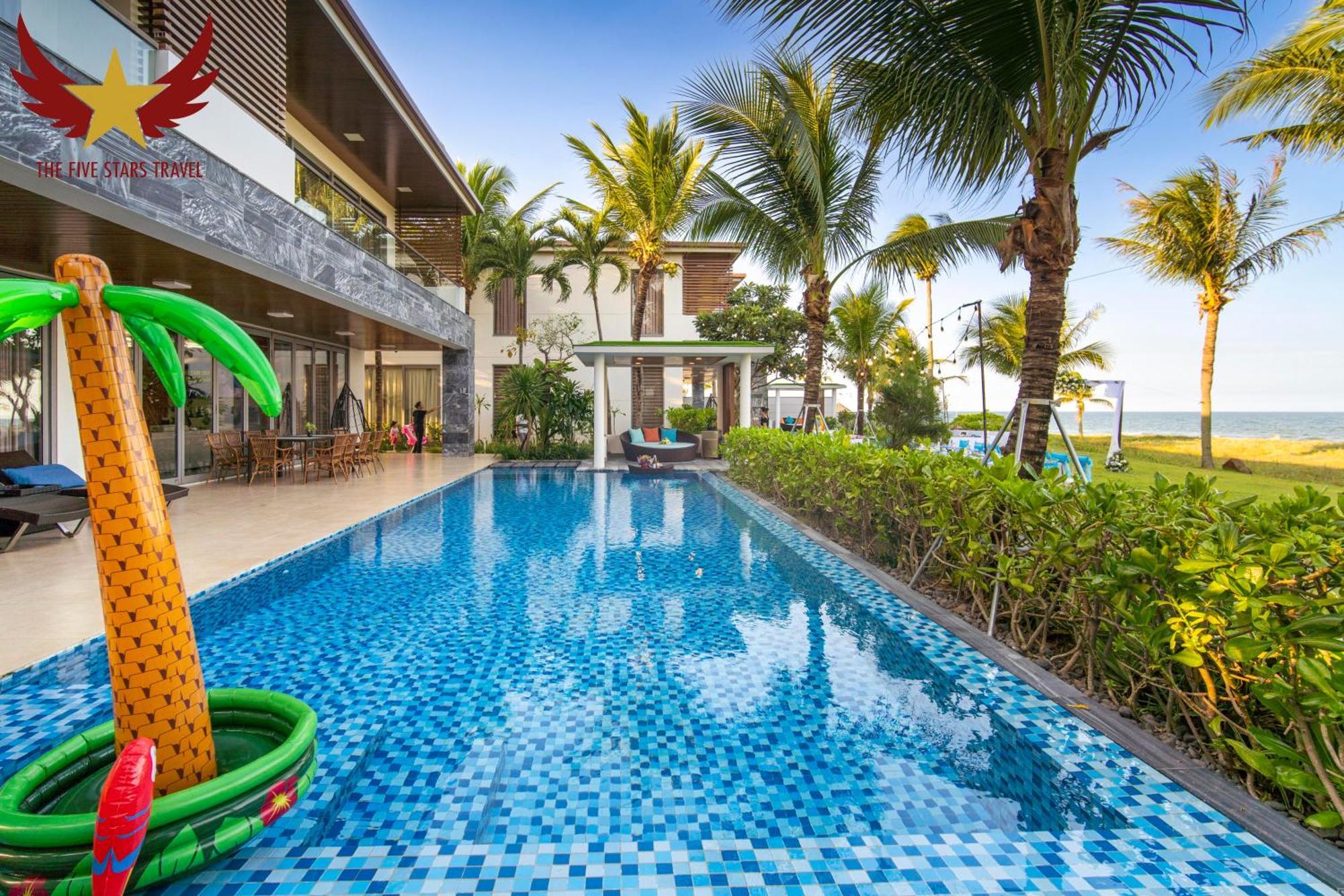 The Five 8 Bedrooms Beachfront - K3 * Da Nang