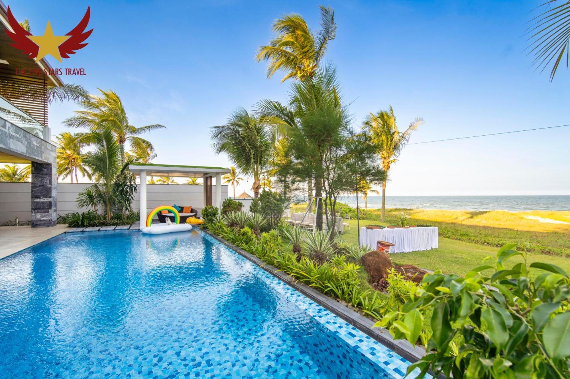 The Five 8 Bedrooms Beachfront - K3 * Da Nang