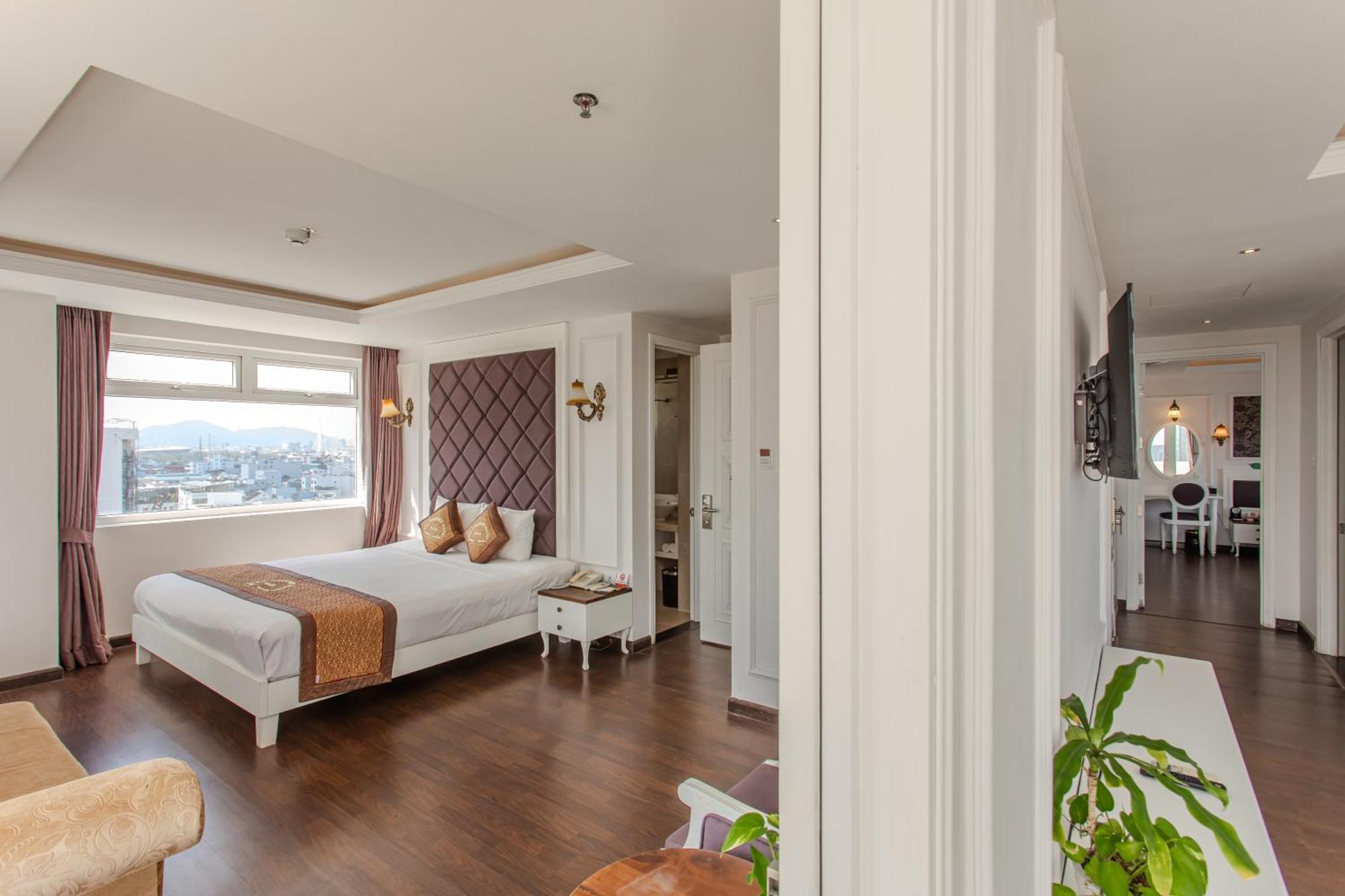 Sea Phoenix Hotel 3*