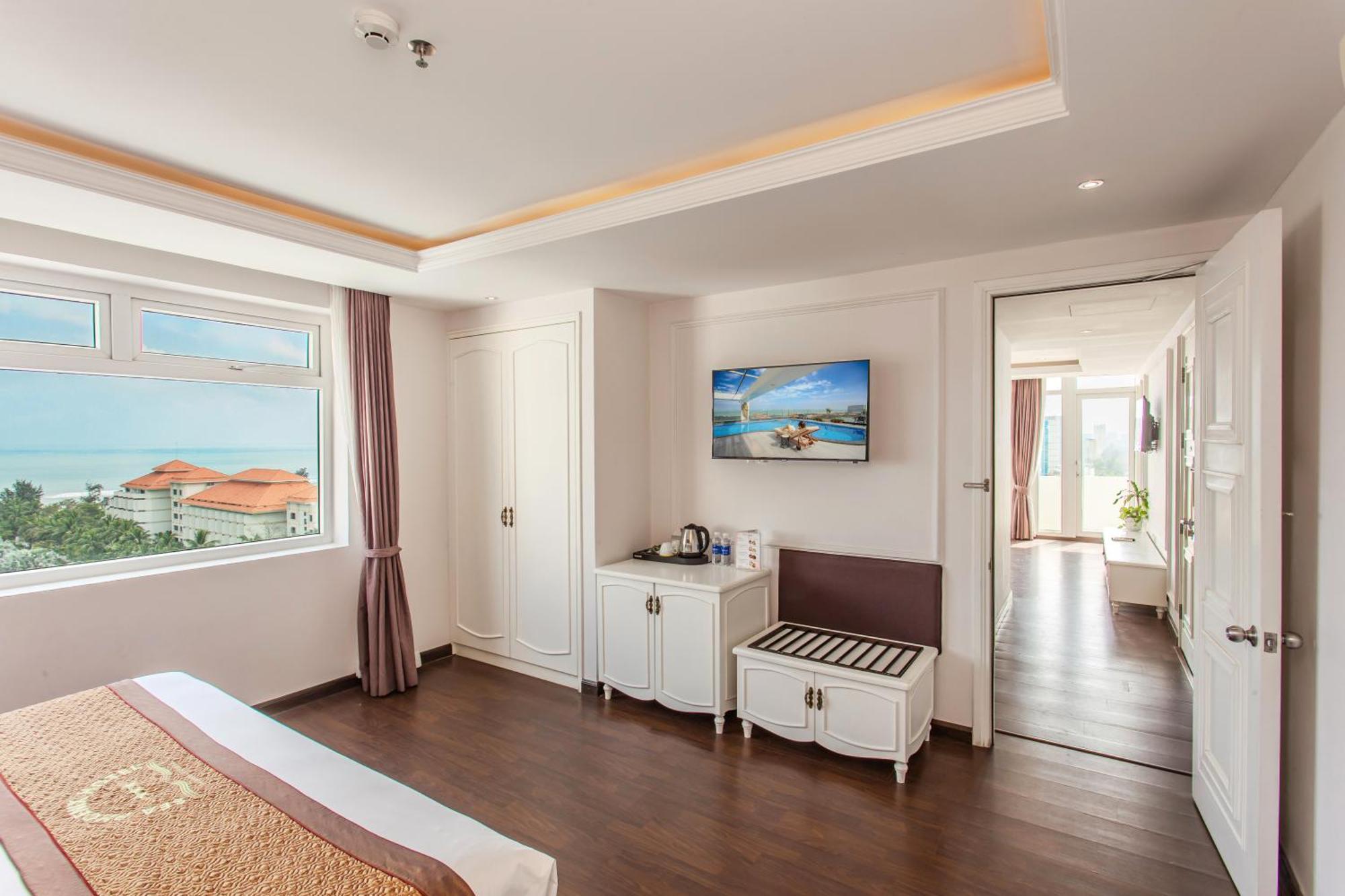 Sea Phoenix Hotel 3*