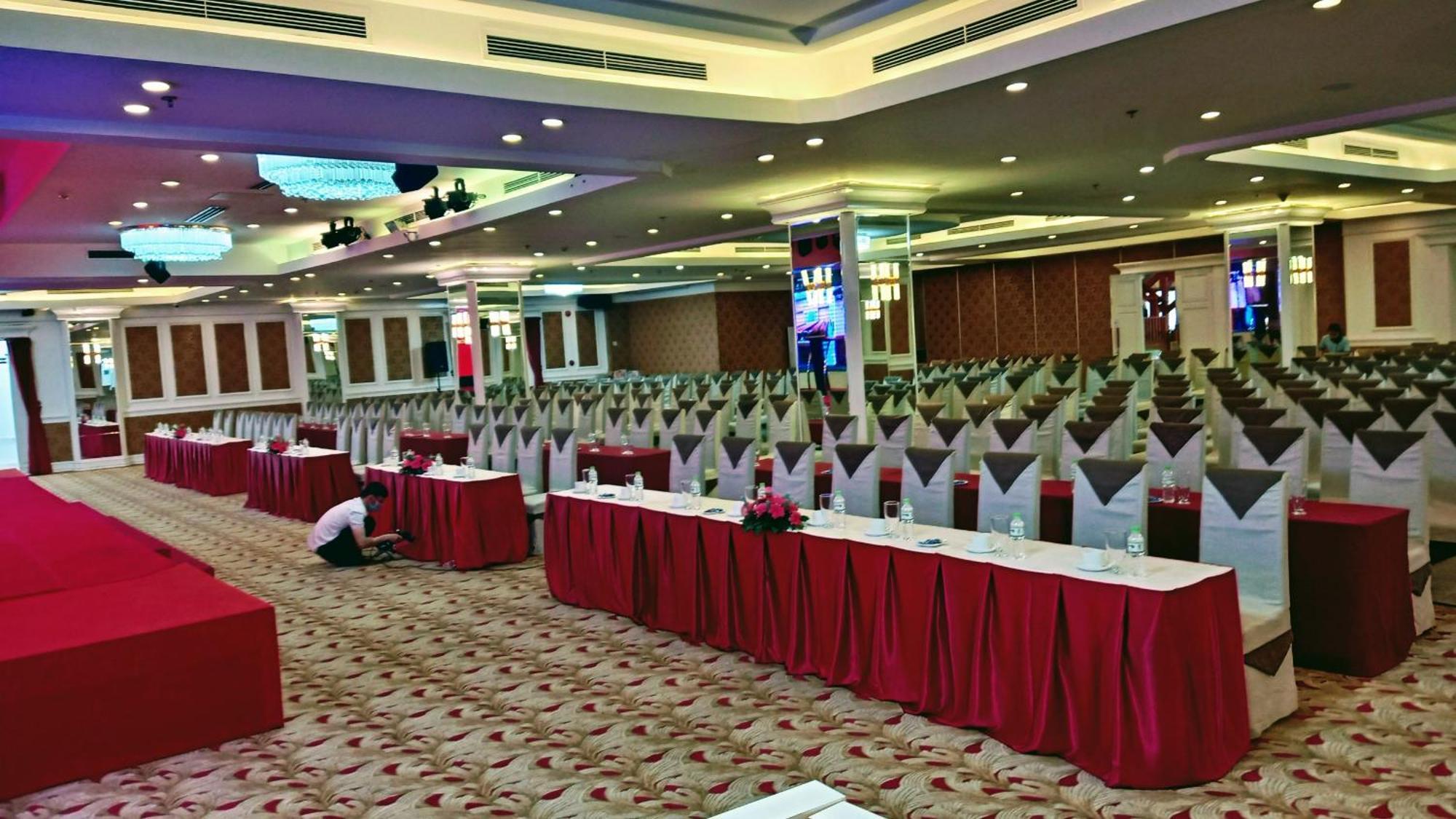Petro Khách sạn