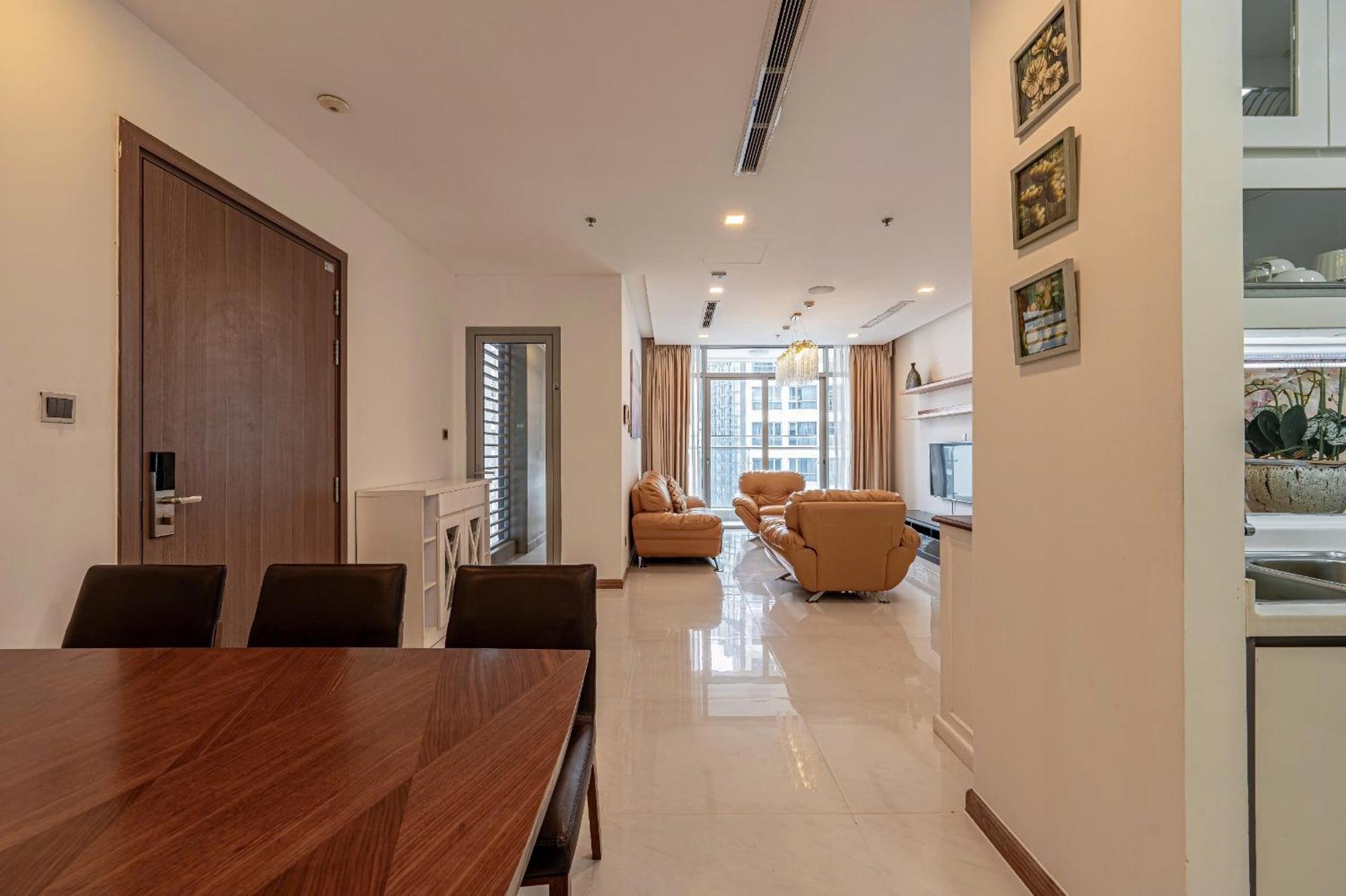 Apartment Vinhome Park *