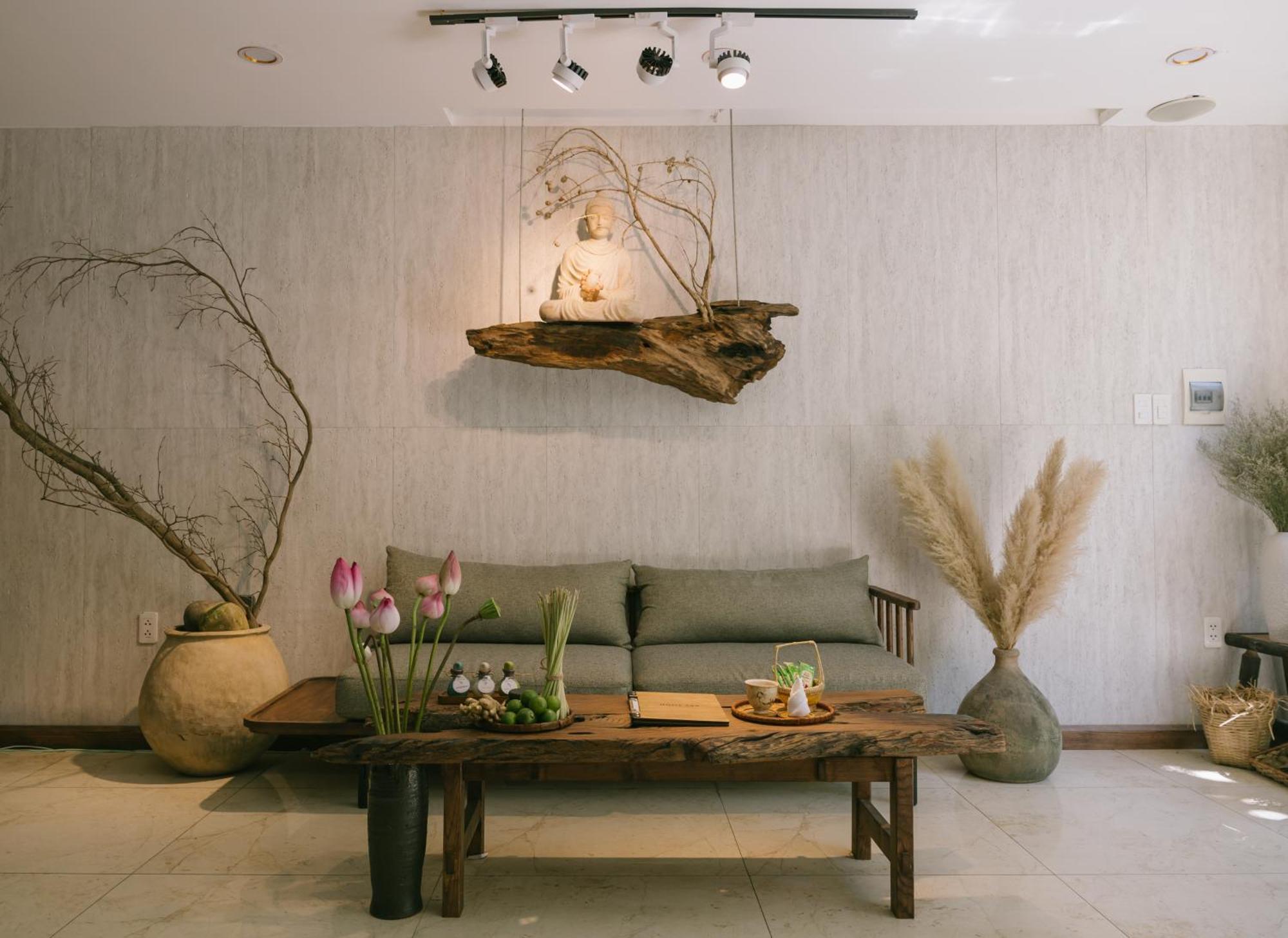 Hotel Silana Beachfront & Đà Nẵng
