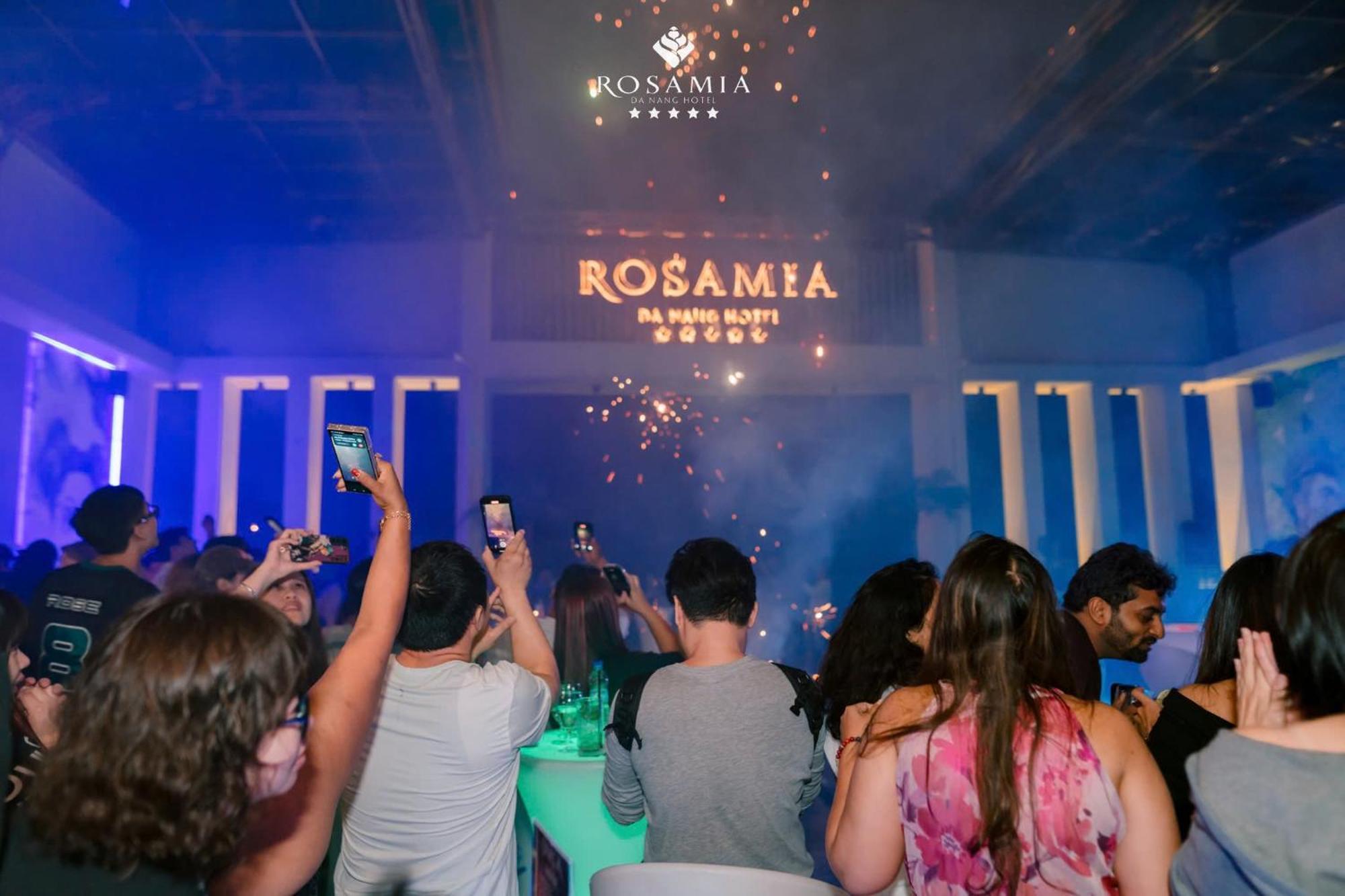 Rosamia