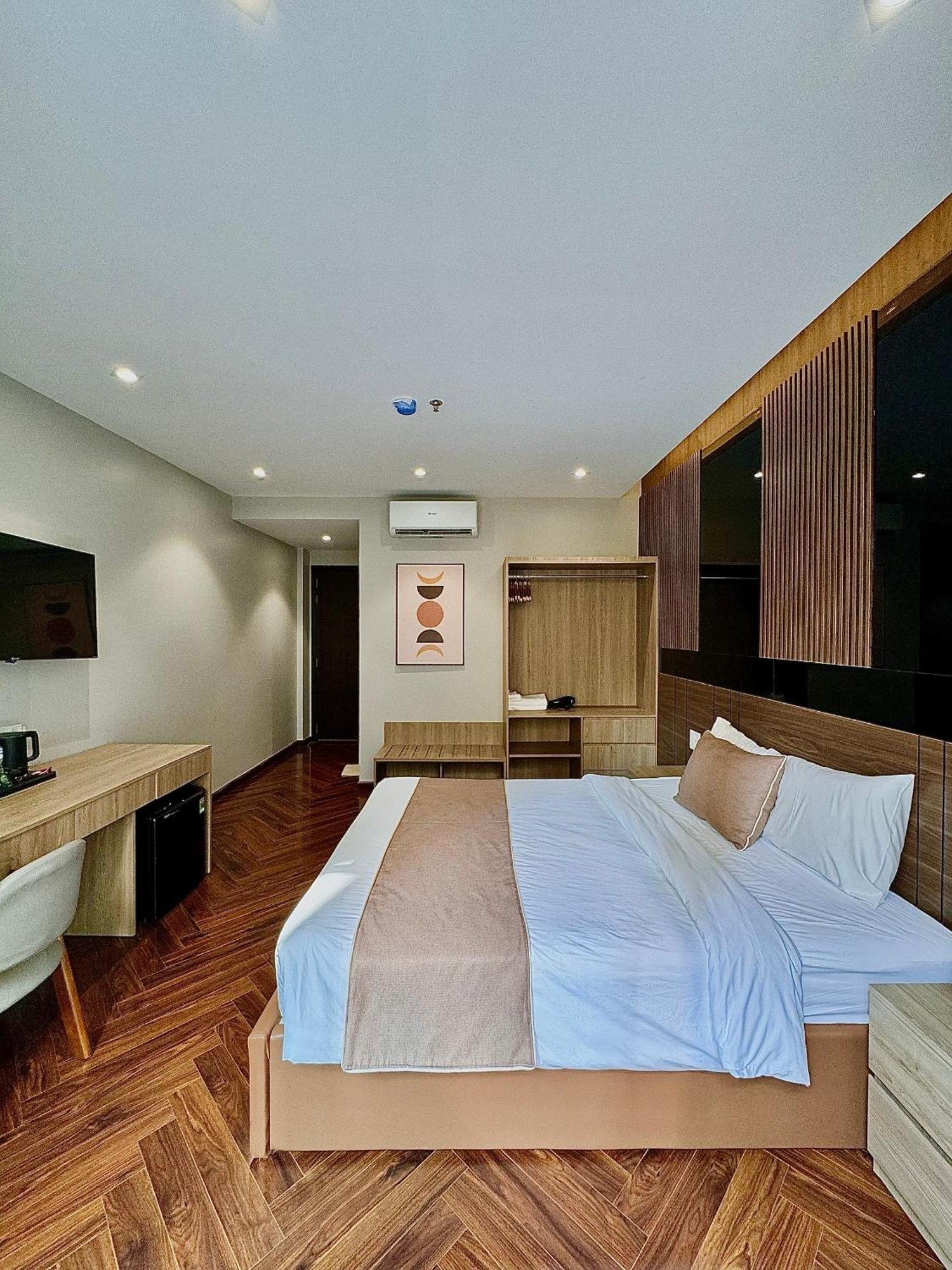Hotel Long 2