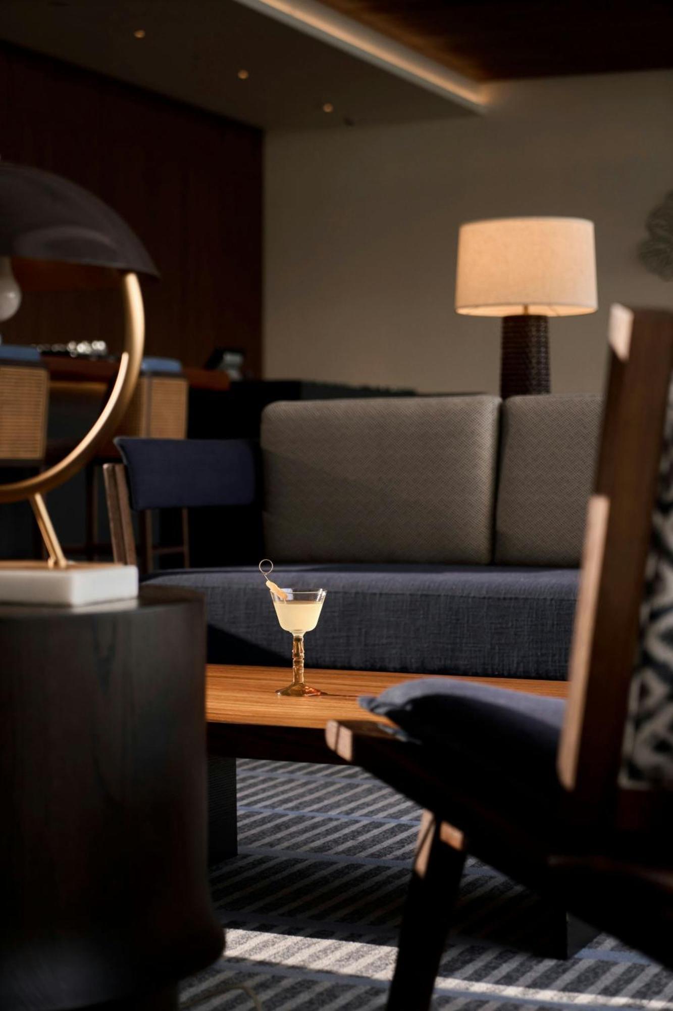 The Westin & Hotel 5*