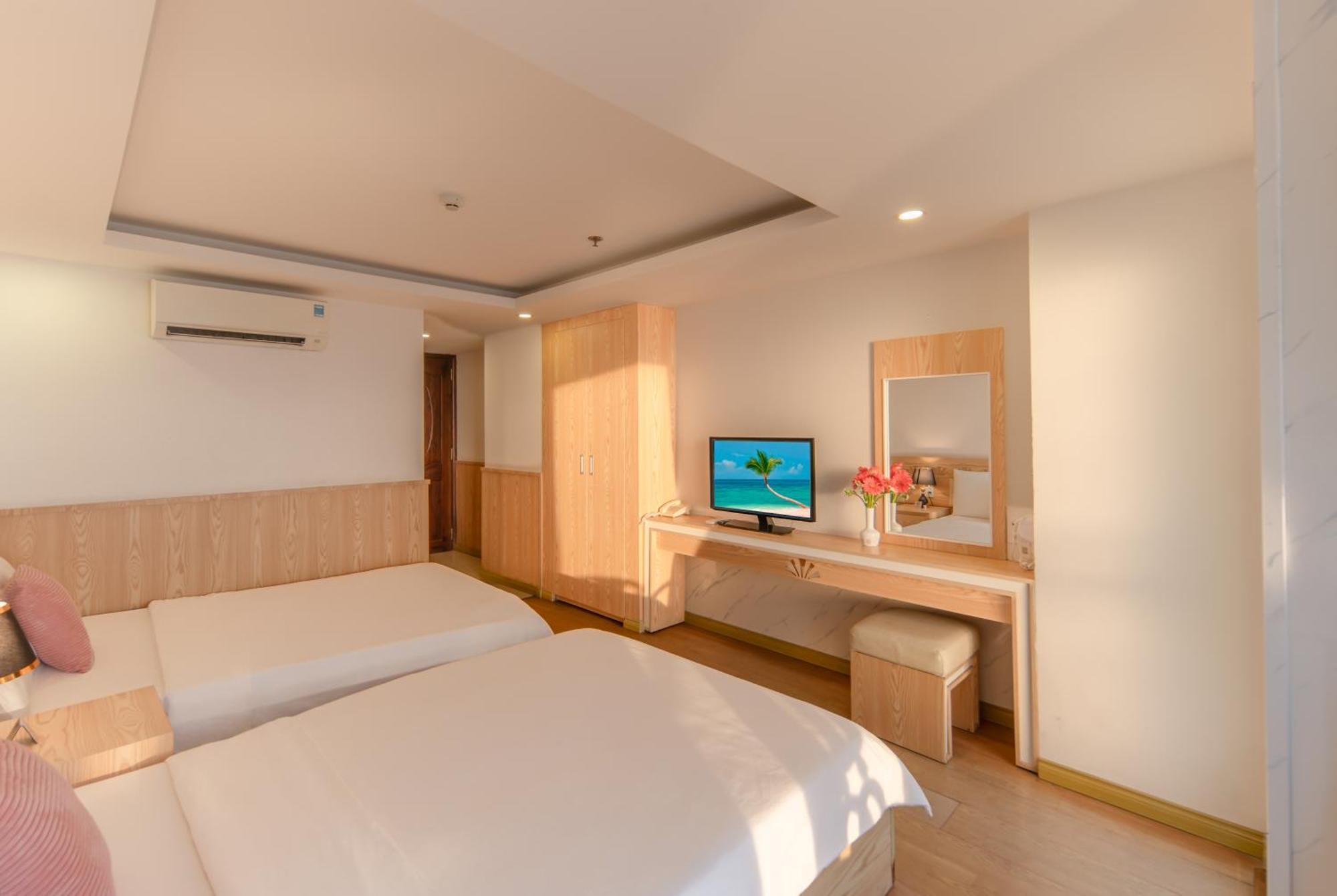 Nang Vang Hotel 2*