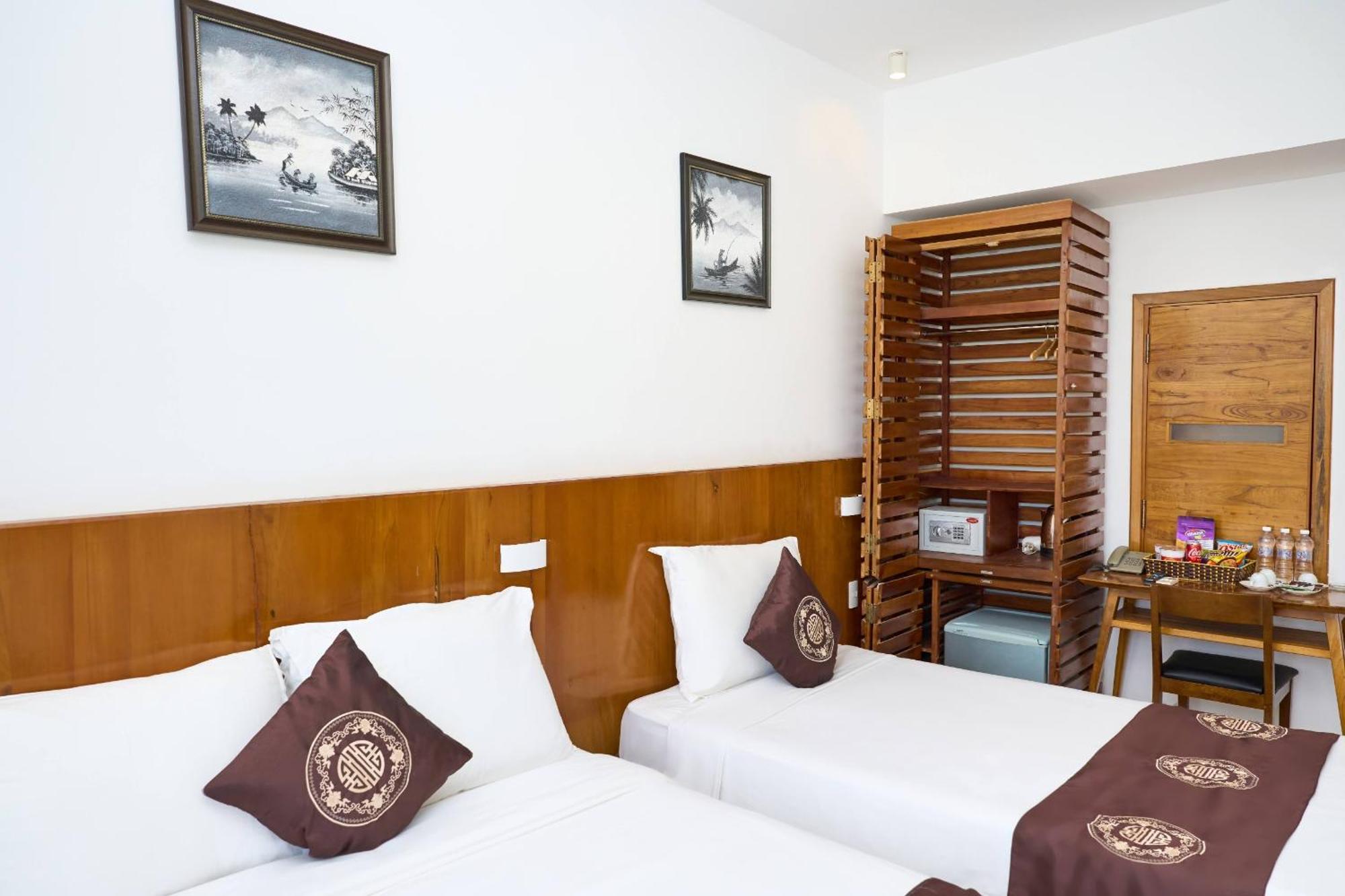 Khách sạn Bay 3*