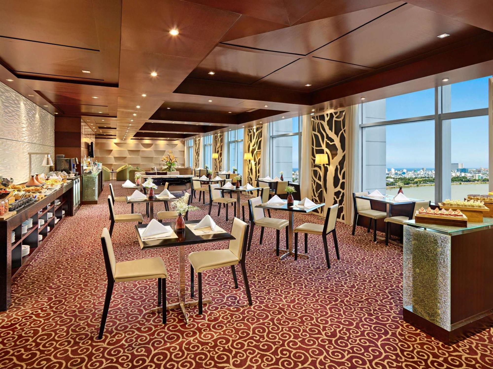 Hotel Grand Mercure
