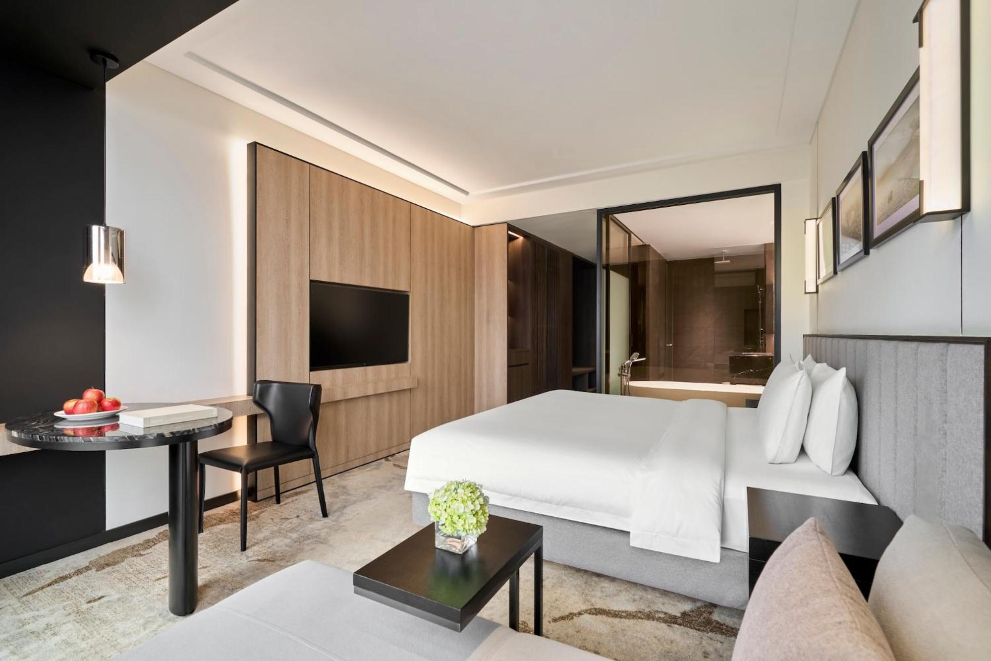 Crowne Plaza Centre By Ihg Hotel 5*