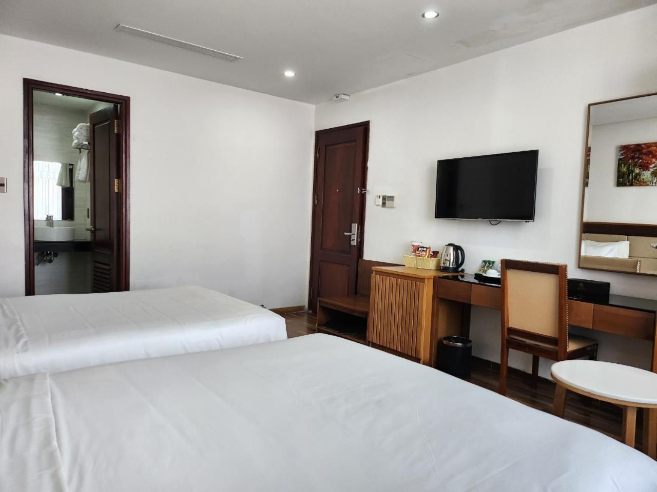 Bãi Biển Alisia Khách sạn 4*