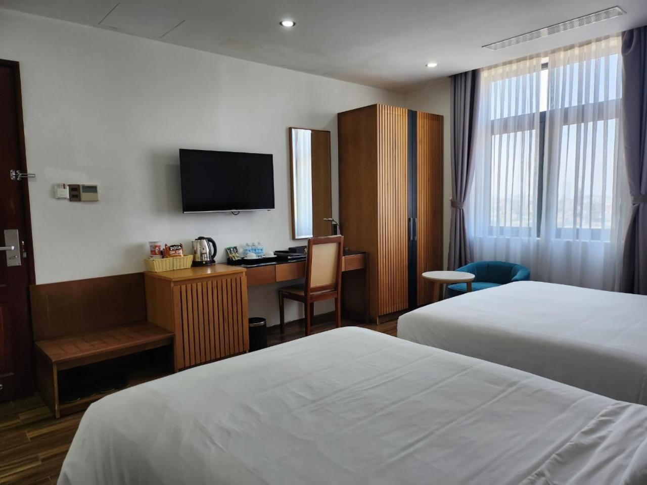 Khách sạn Bãi Biển Alisia 4*