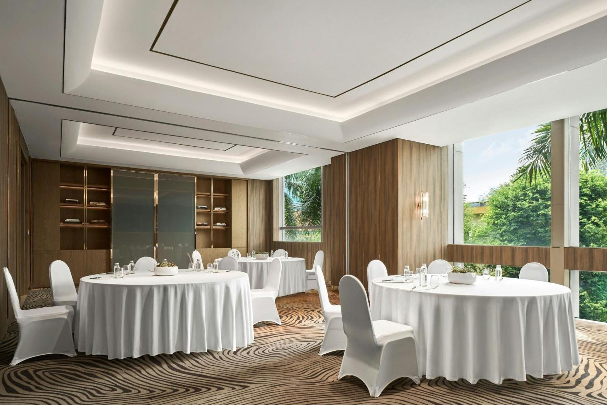 Jw Marriott And Saigon 5*