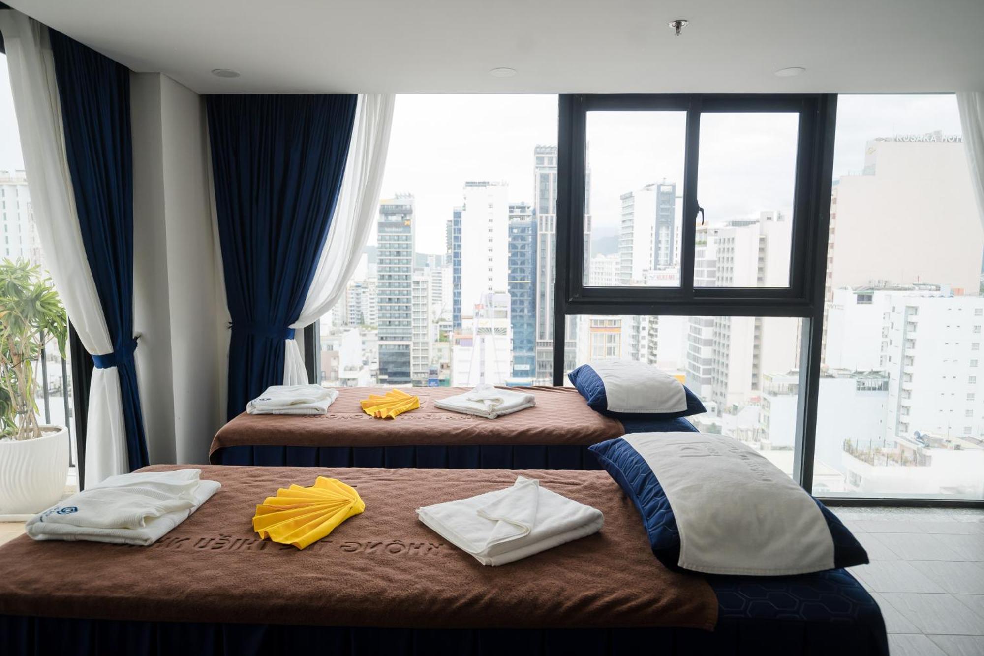 Sandals Island Nha Trang