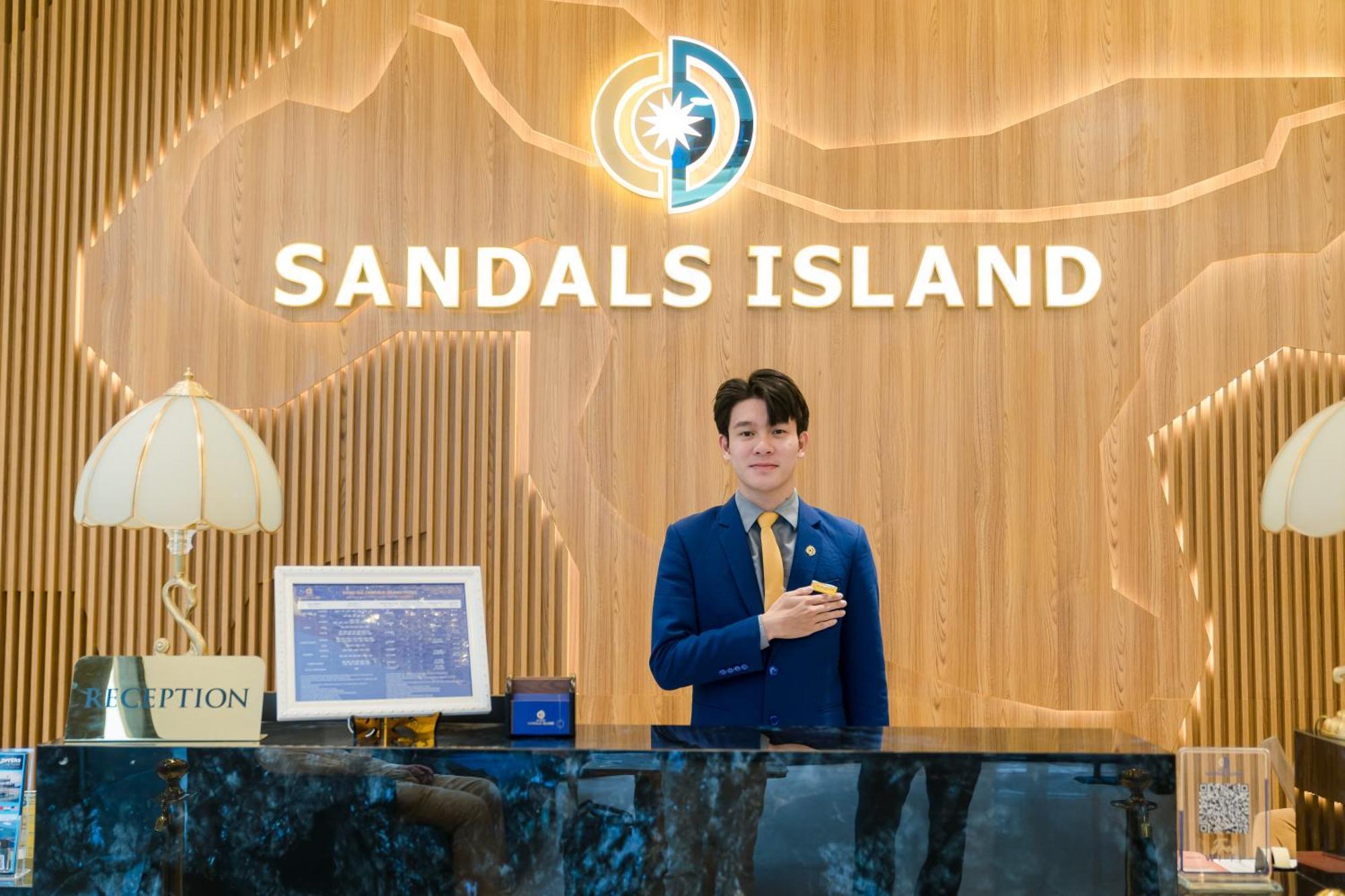 Sandals Island Hotel