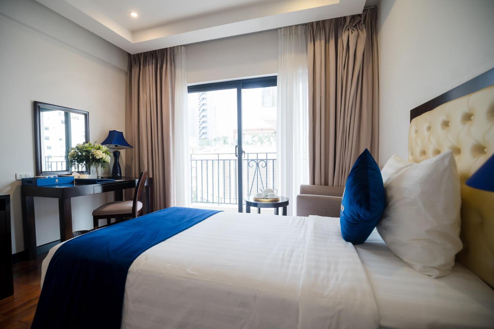 Sandals Island Hotel