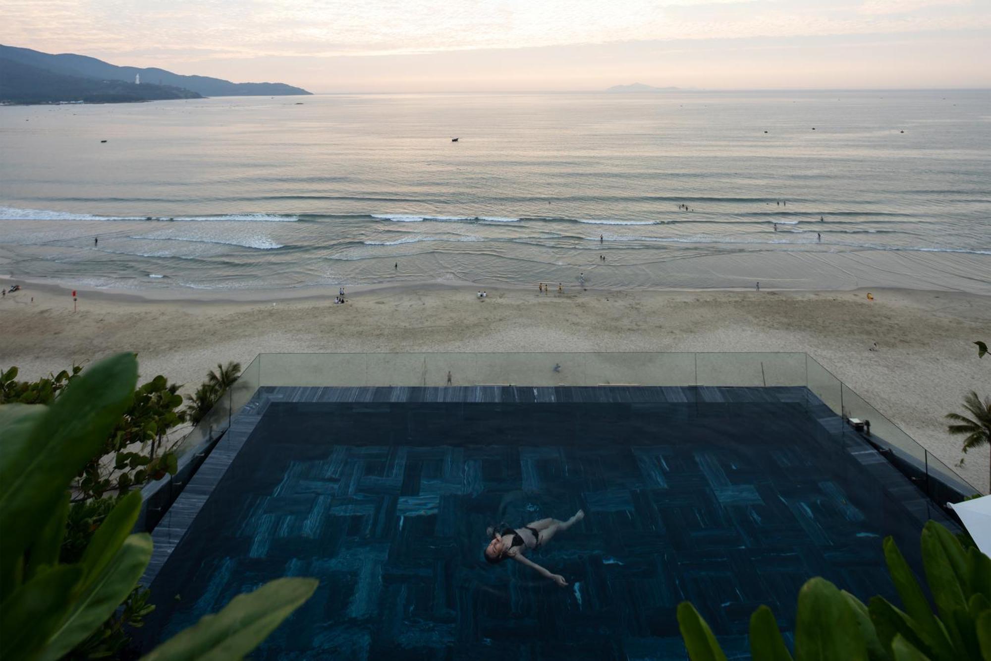 Khách sạn Bay
