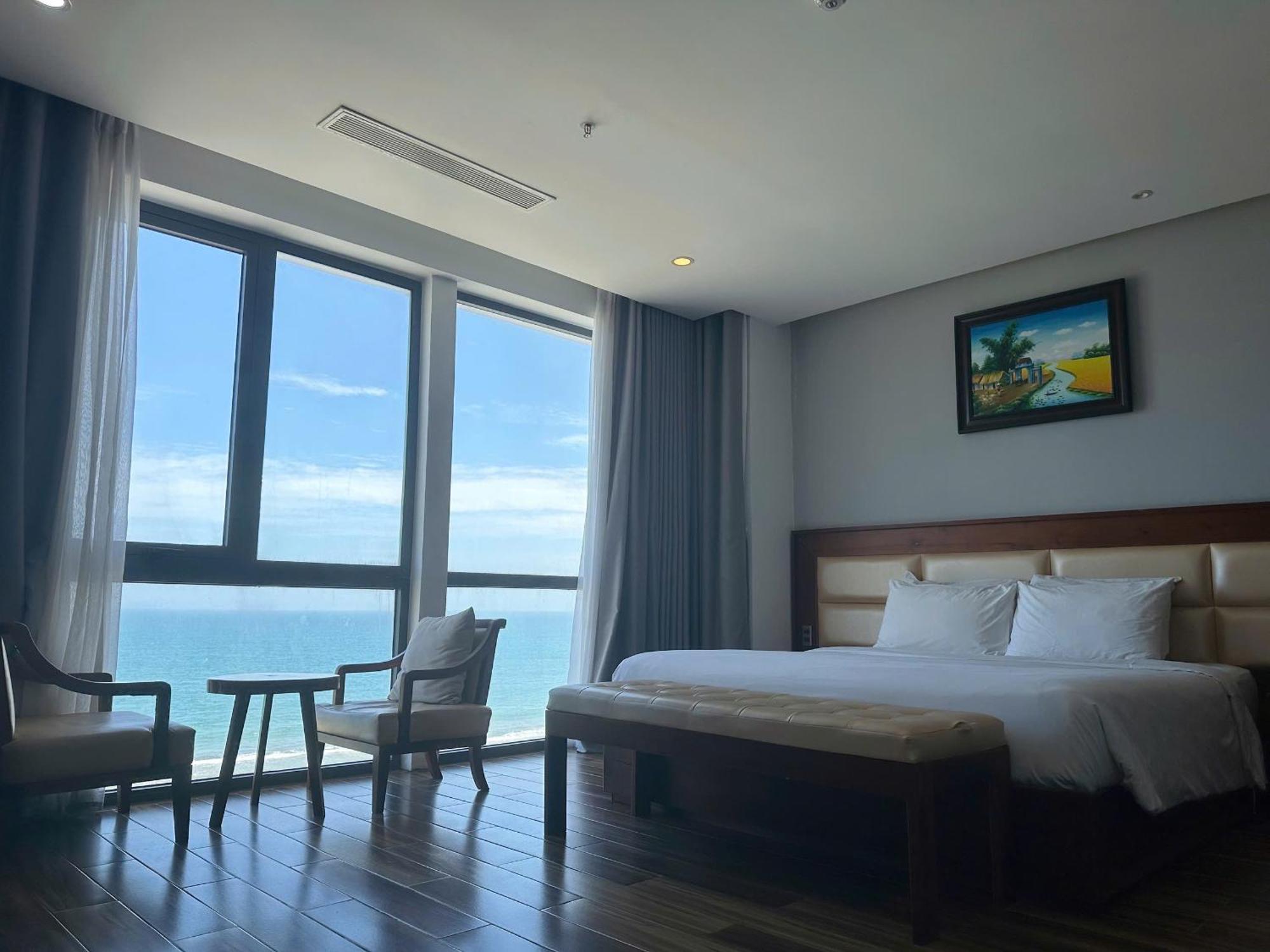 Bãi Biển Alisia Khách sạn Đà Nẵng