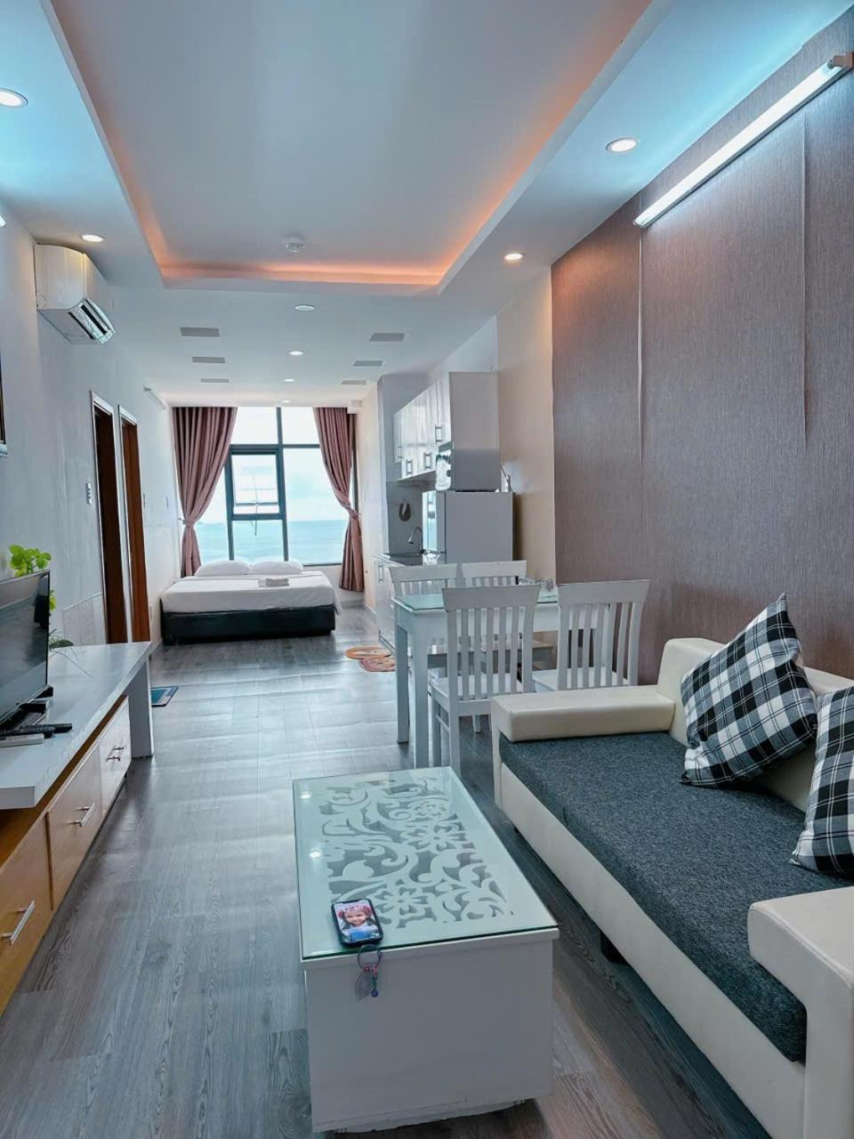 Gold Apartment *