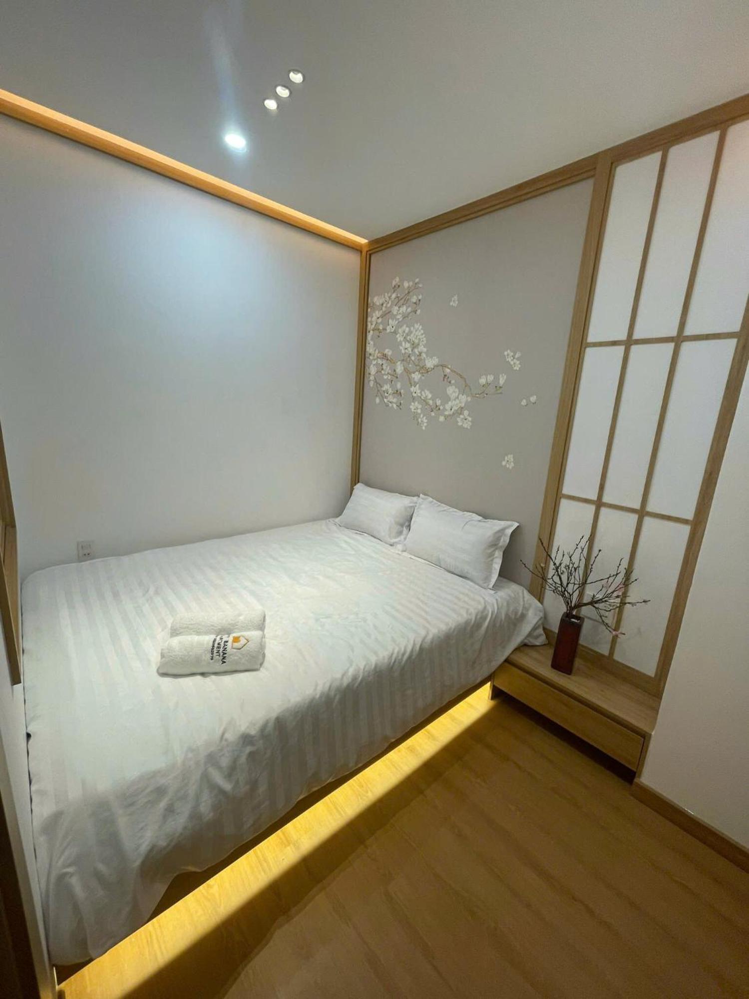 Happy Banana Apartment *