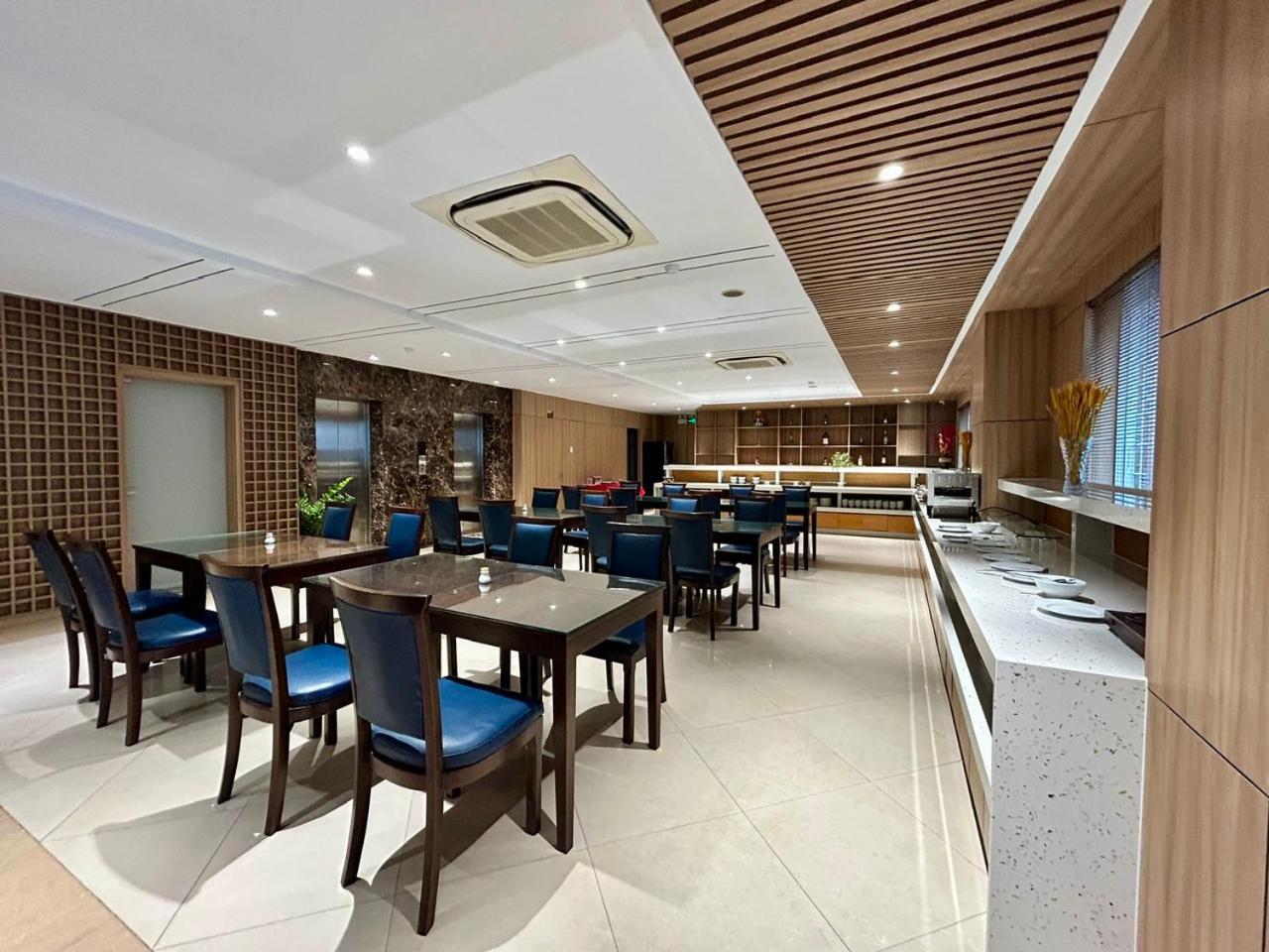 Starlet Hotel Nha Trang