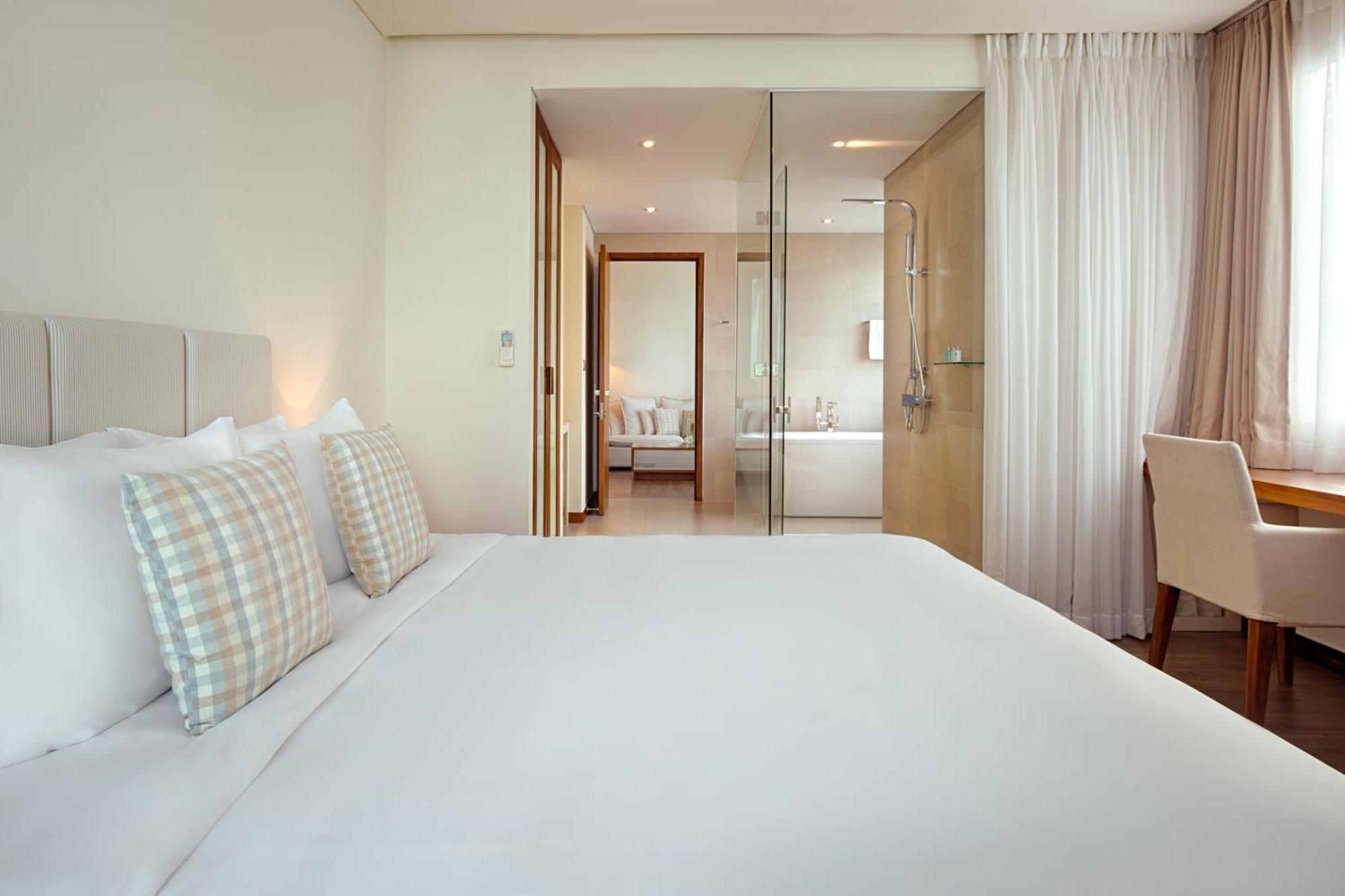 Hotel A La Carte