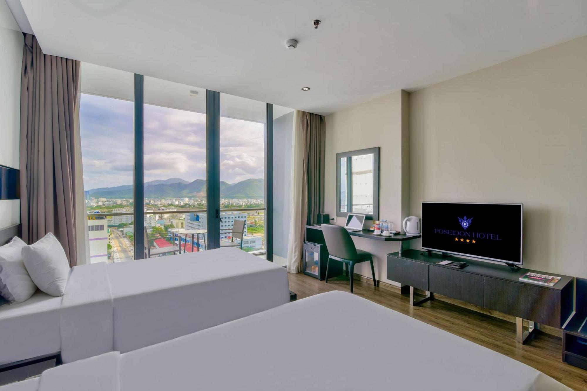 Poseidon Hotel 4*