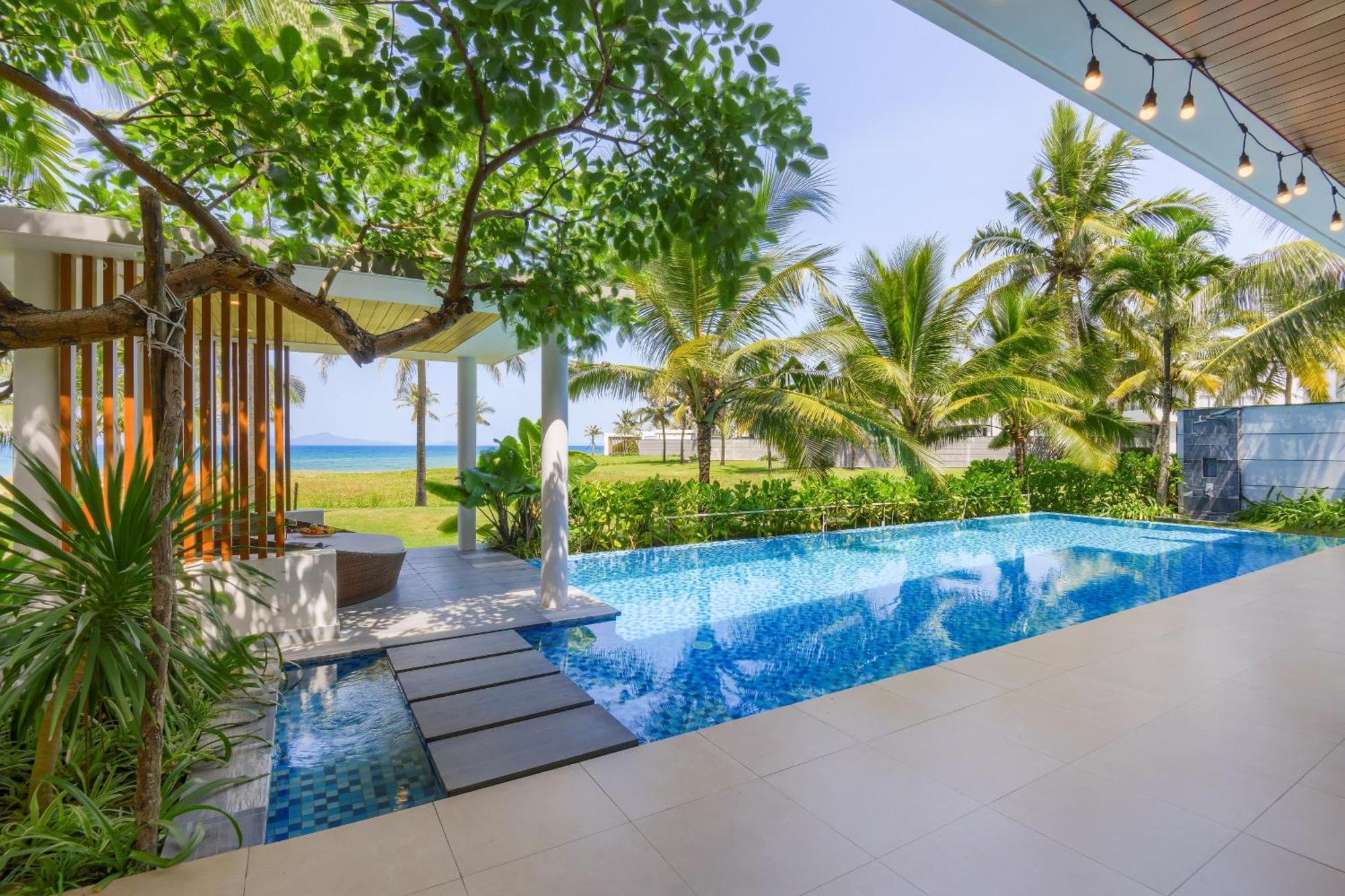Villa The Ocean Pool View Beachfront Da Nang