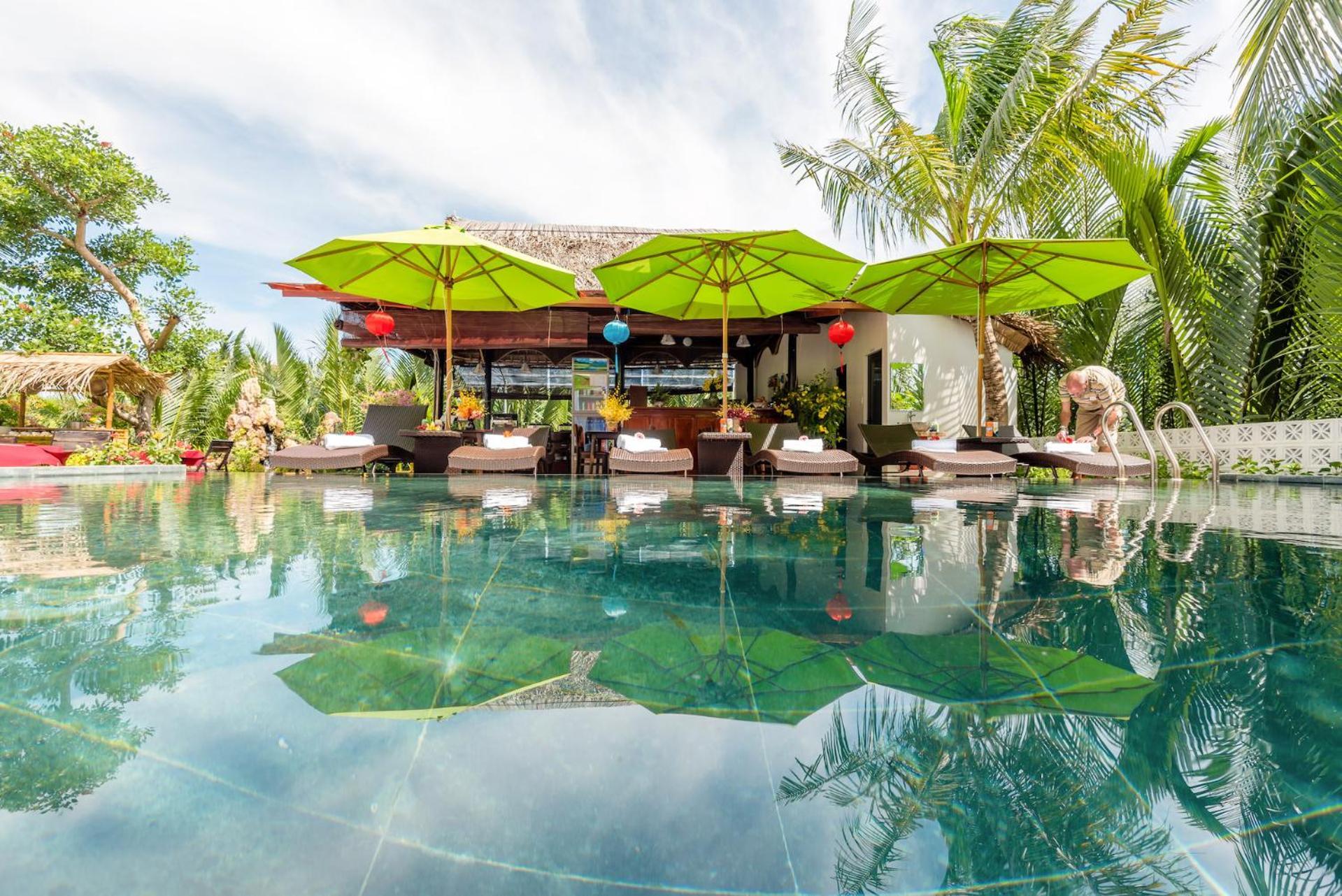 Raon Garden & Pool Khách sạn 4*