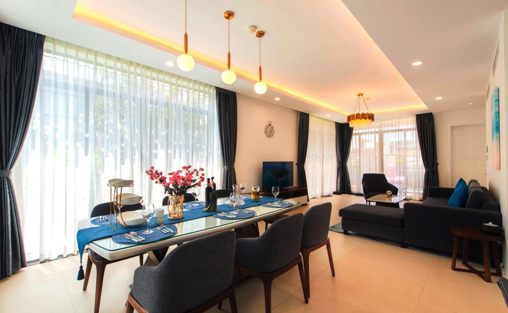 Sunny Smes - Virgo * Nha Trang